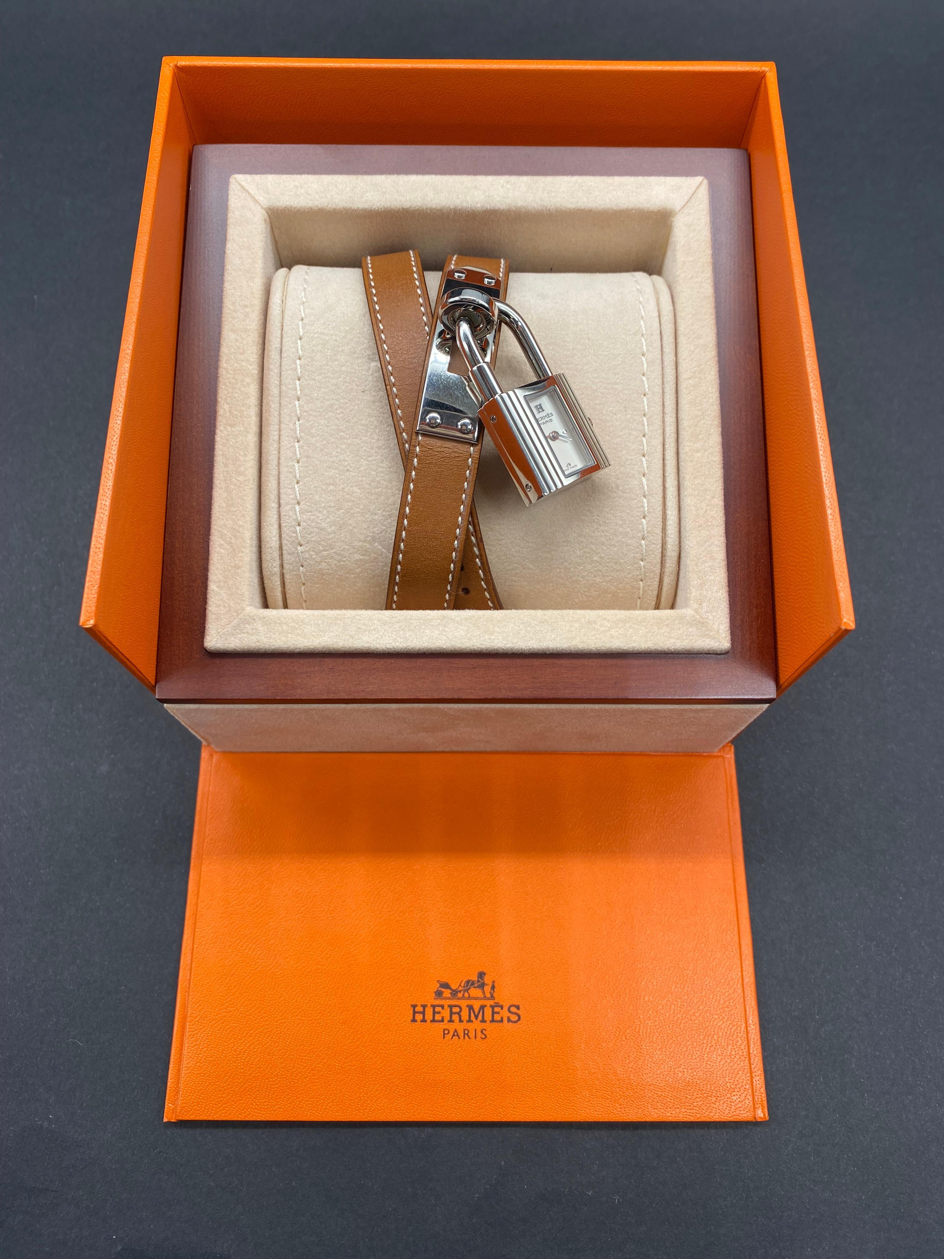 Hermes Kelly Watch, with Steel and Beige Leather In Excellent Condition In Vannes, FR