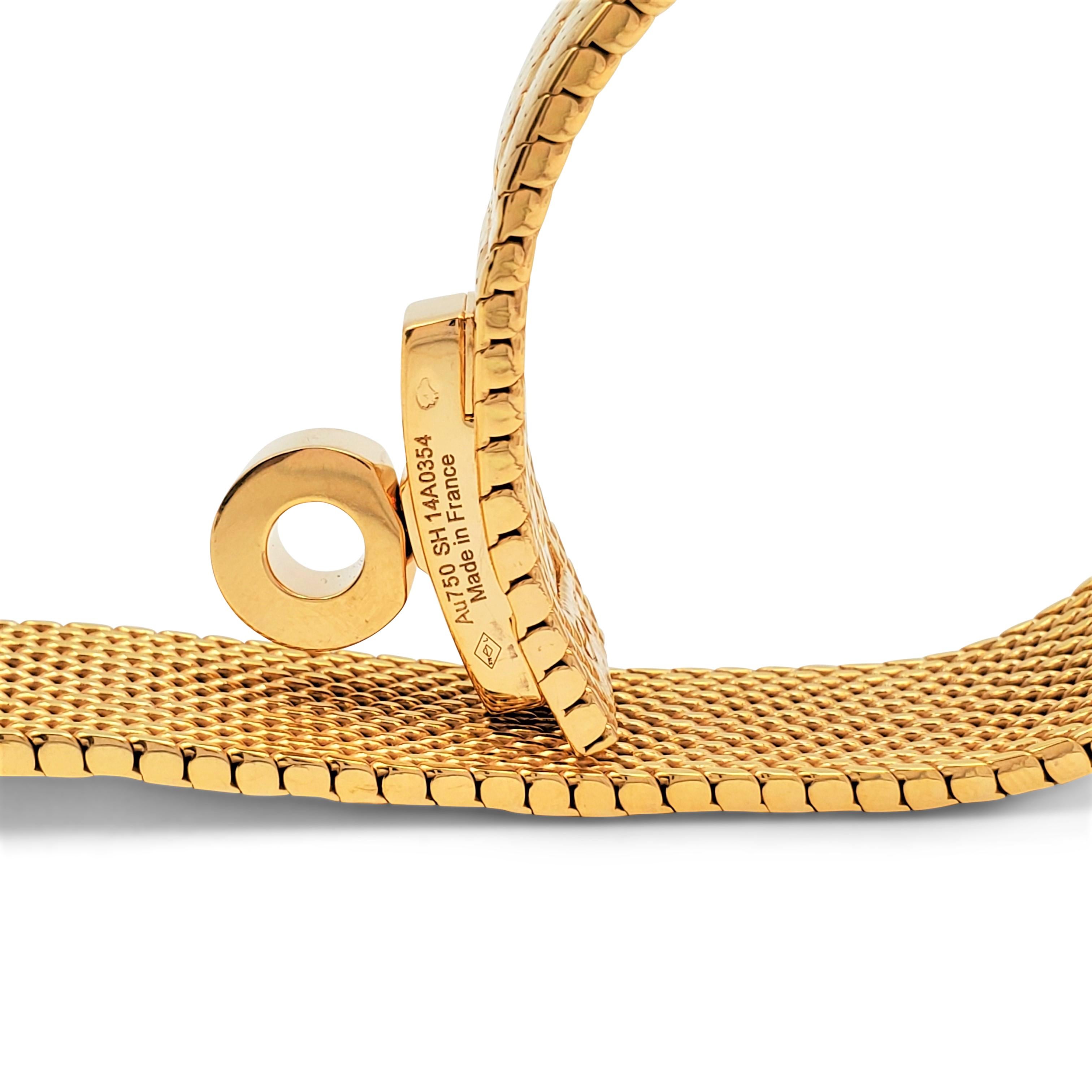 Hermès 'Kelly' Yellow Gold Bracelet, Medium Model In Excellent Condition In New York, NY
