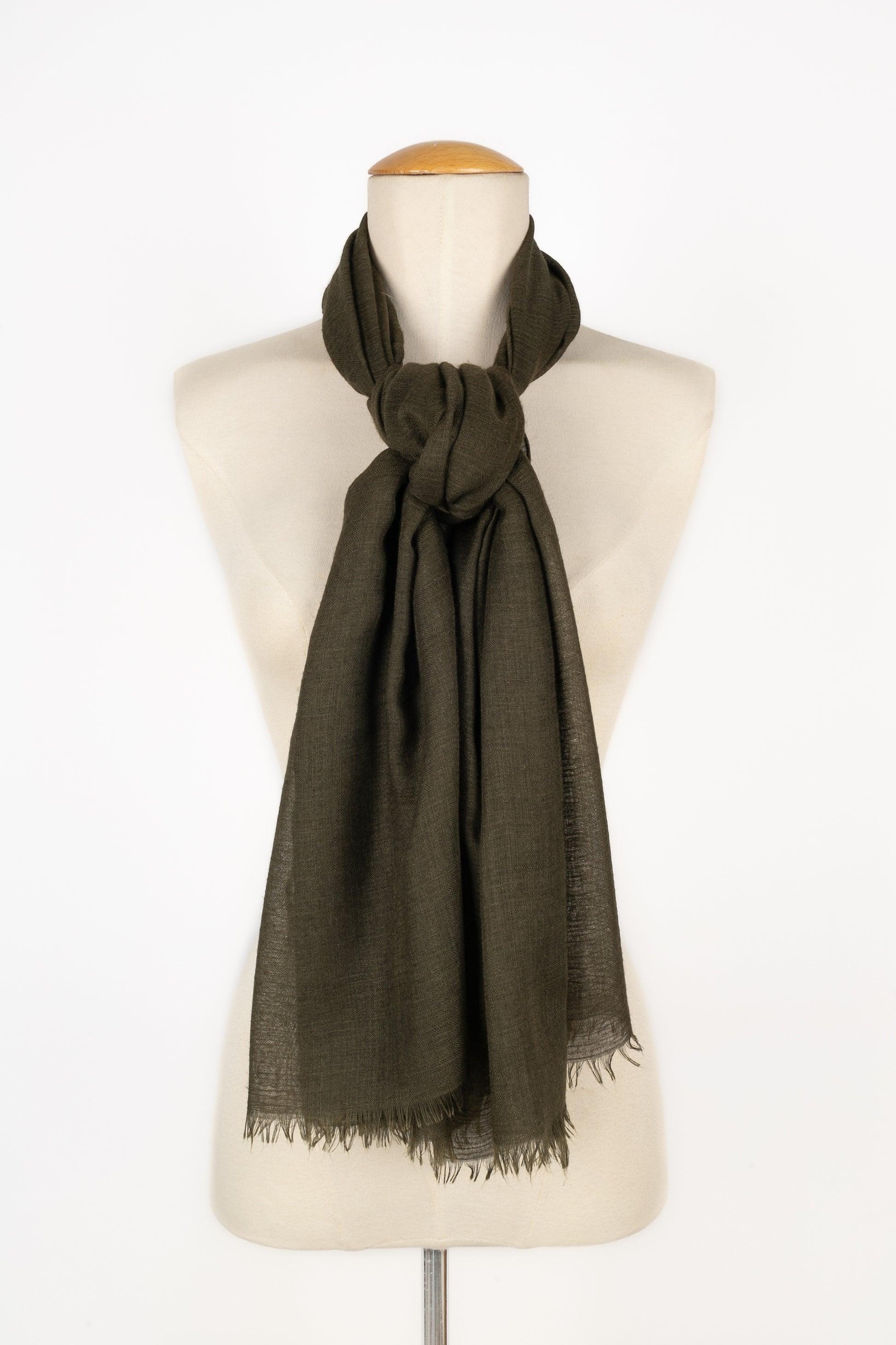 Black Hermès Khaki Silk and Cashmere Scarf For Sale