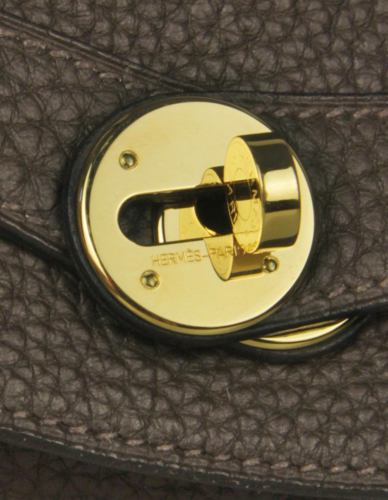 Hermes Khaki Taurillon Clemence Leather 34cm Lindy Shoulder Bag 6