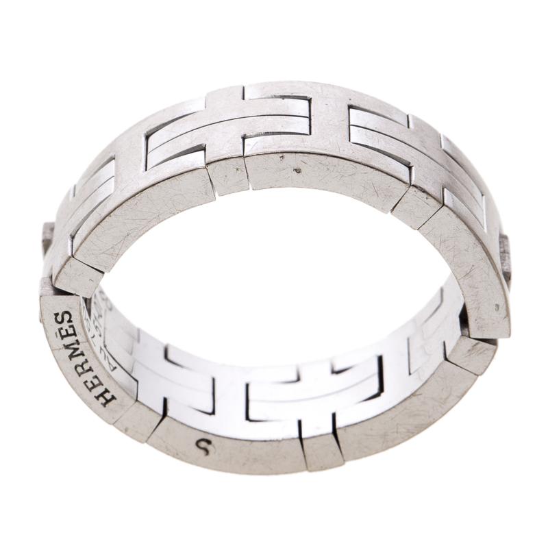 Hermes Kilim H Motif 18k White Gold Band Ring Size 51 In Fair Condition In Dubai, Al Qouz 2