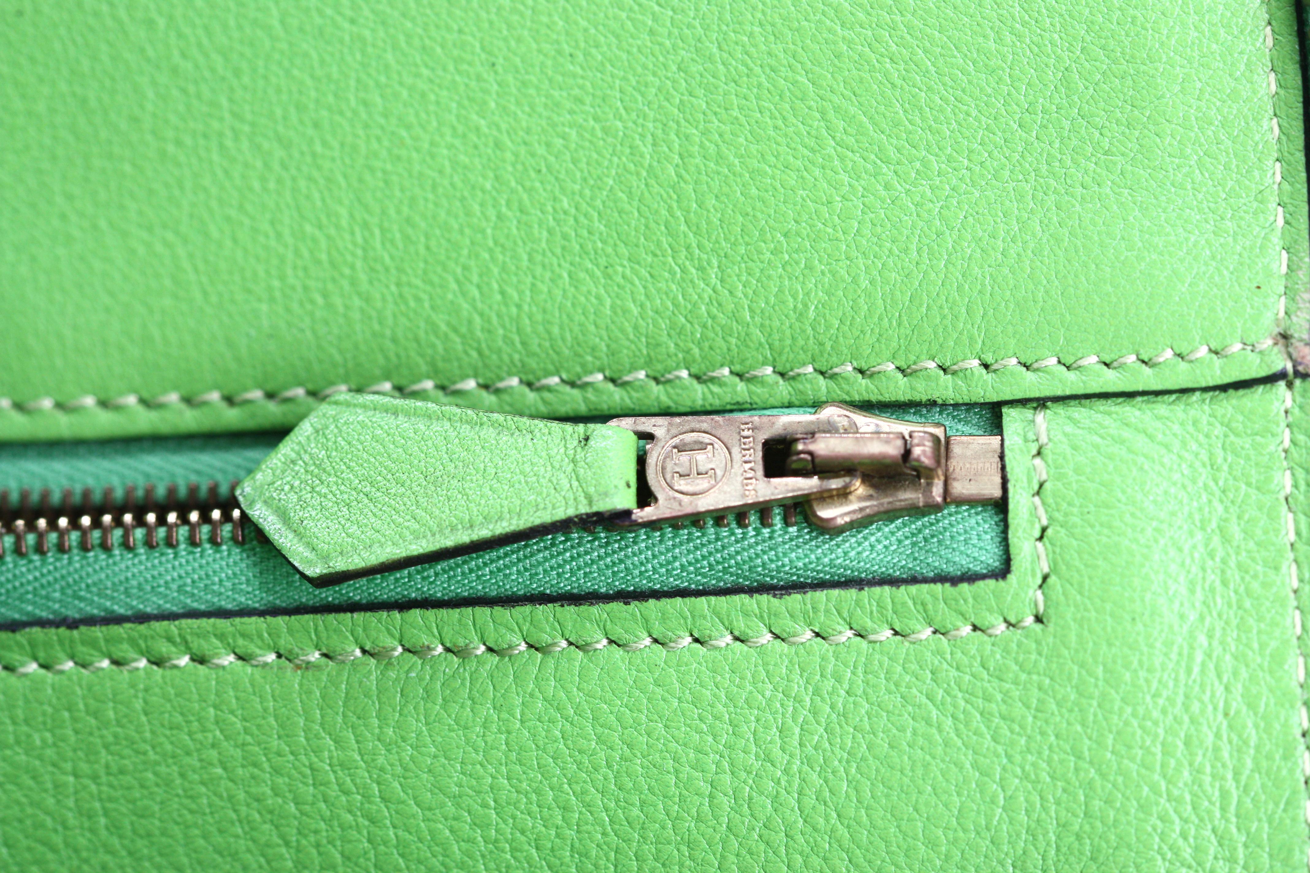 Hermes Kiwi Green Calfs Leather Shoulder Bag For Sale 2
