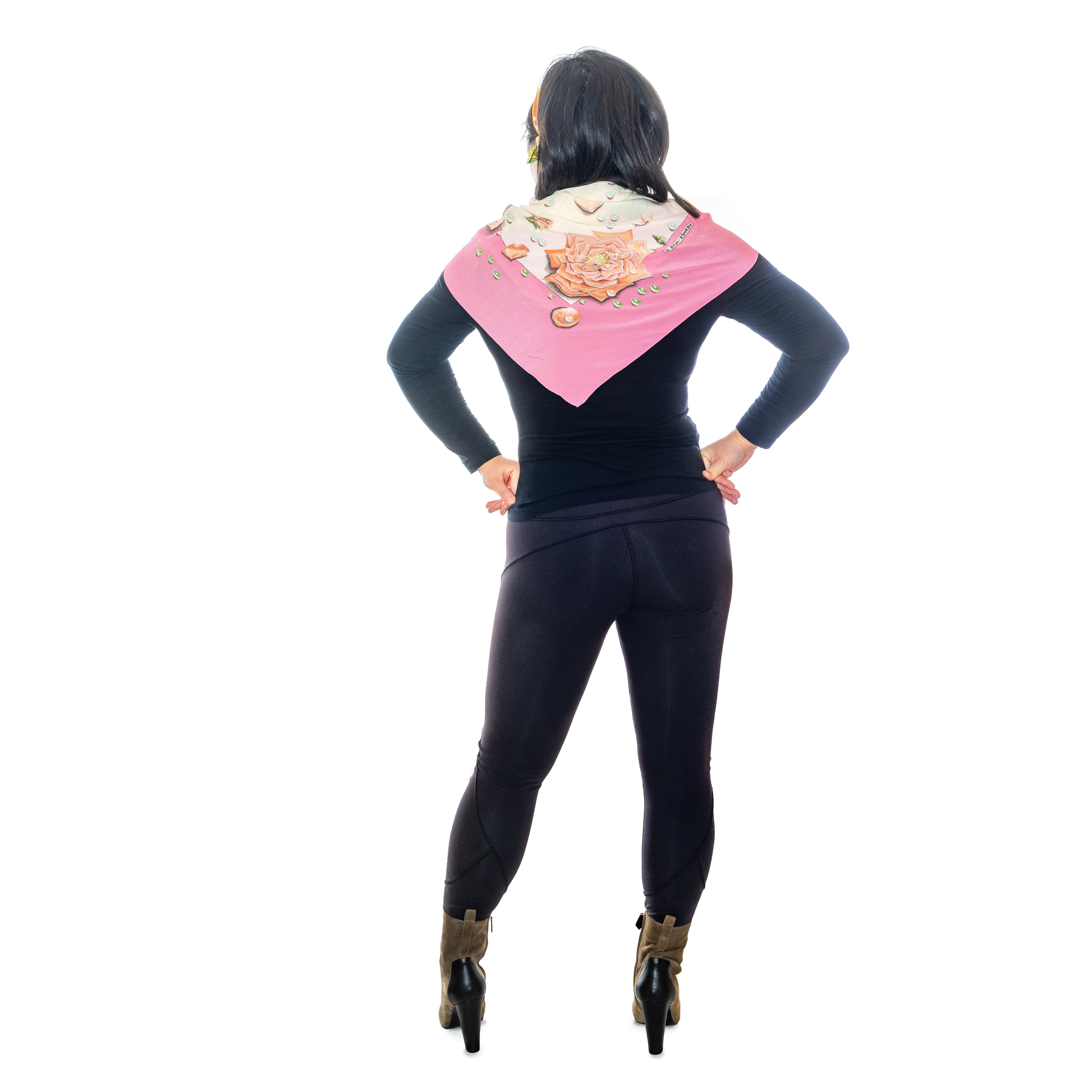 Hermes La Rosee - Scialle di seta 140 - Crepe di seta - Rosa - MWOCT - Raro! in vendita 9