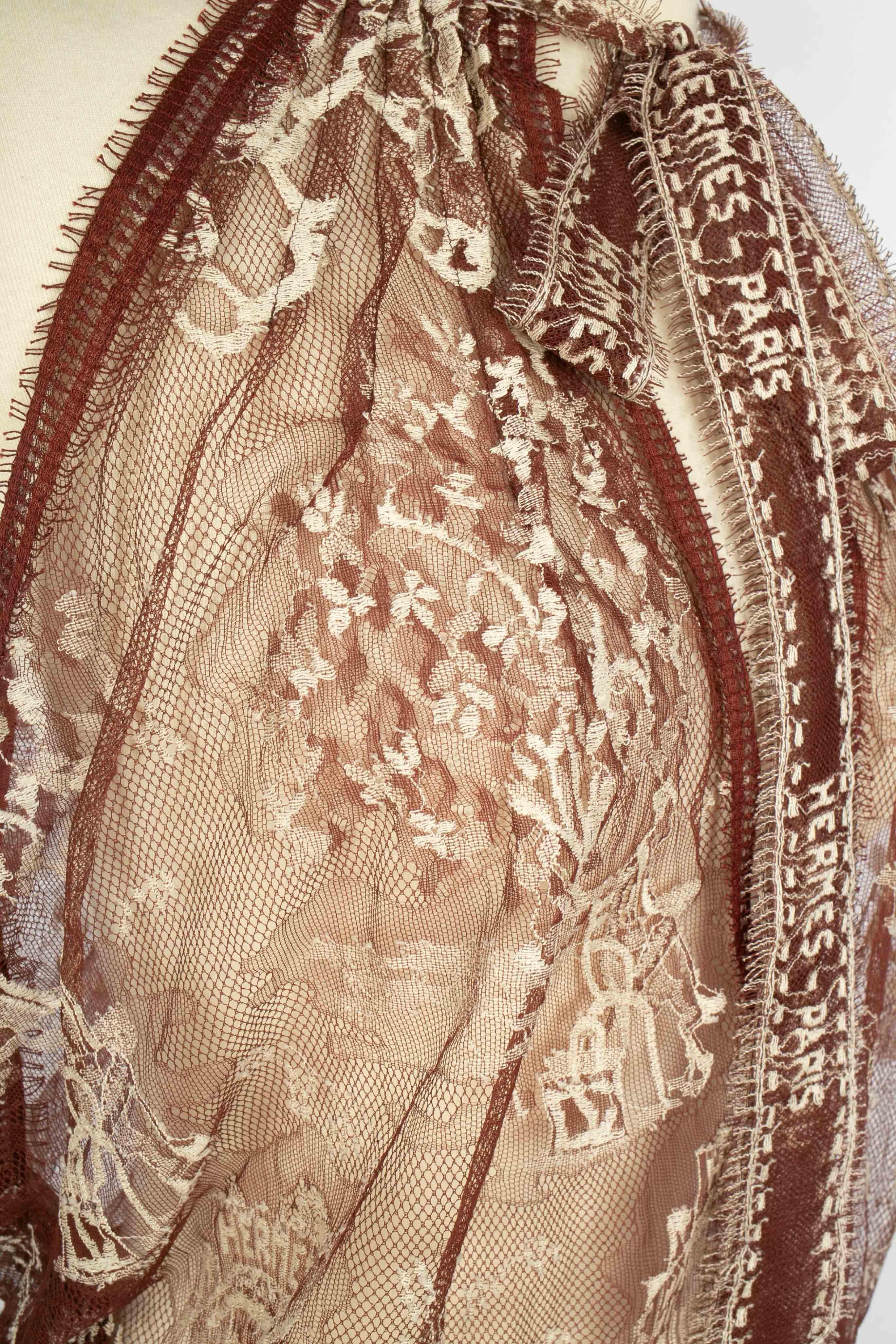 Hermès lace top In Excellent Condition For Sale In SAINT-OUEN-SUR-SEINE, FR