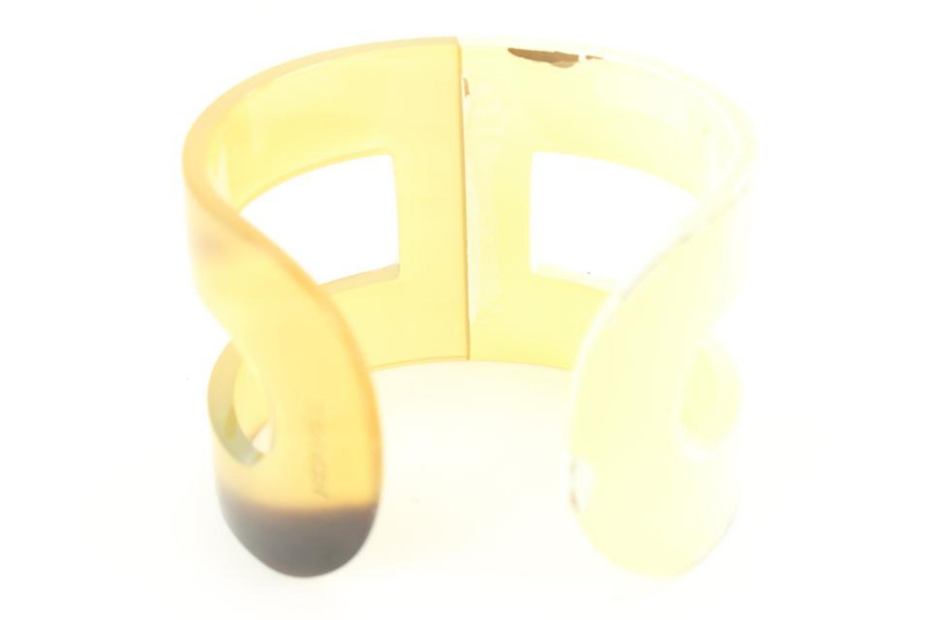 Yellow Hermès Lacquered Wood Buffalo Horn Ano Cuff 95h615s For Sale