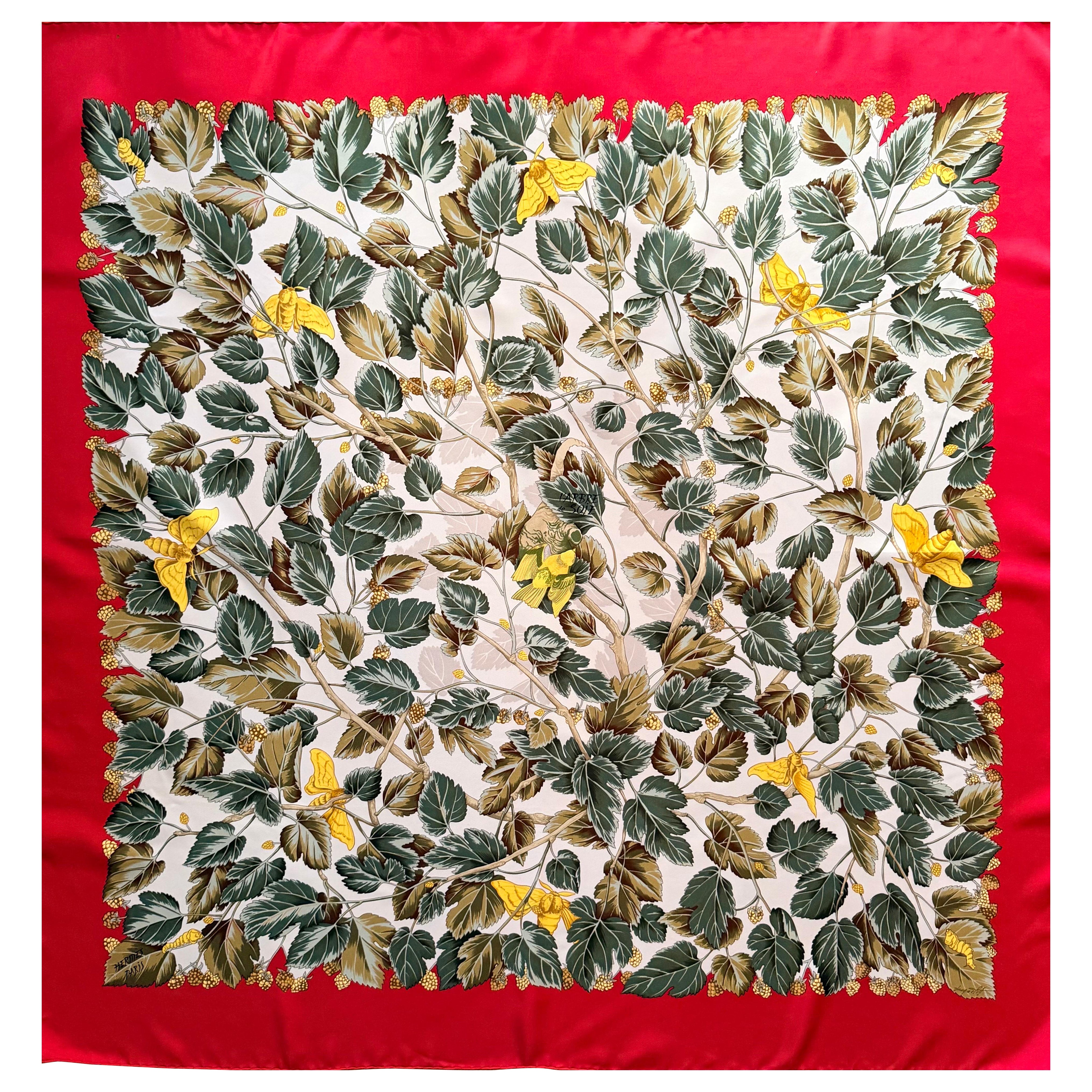 HERMÈS l
ARBRE de SOIE Seidenschal 1995 entworfen von Antoine de Jacquelot im Angebot