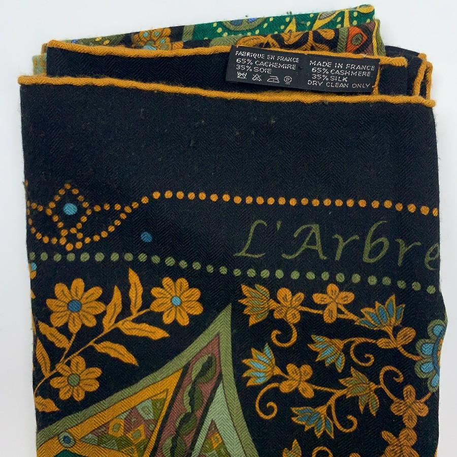 HERMES L'arbre de Vie shawl in cashmere and silk In Good Condition In Paris, FR