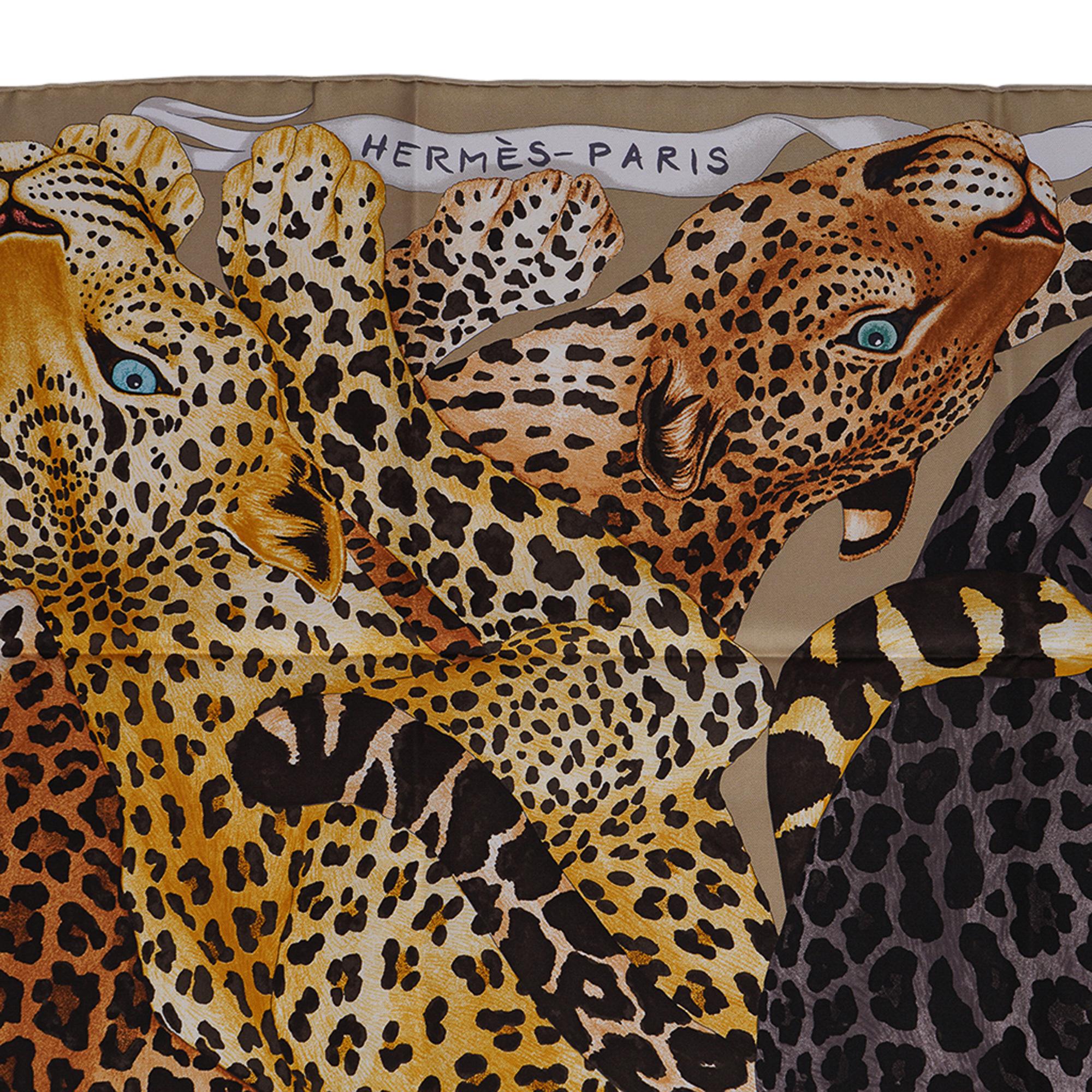 Sciarpa di seta Hermes Lazy Leopardesses Cammello Antracite Fauve  90 in vendita 6