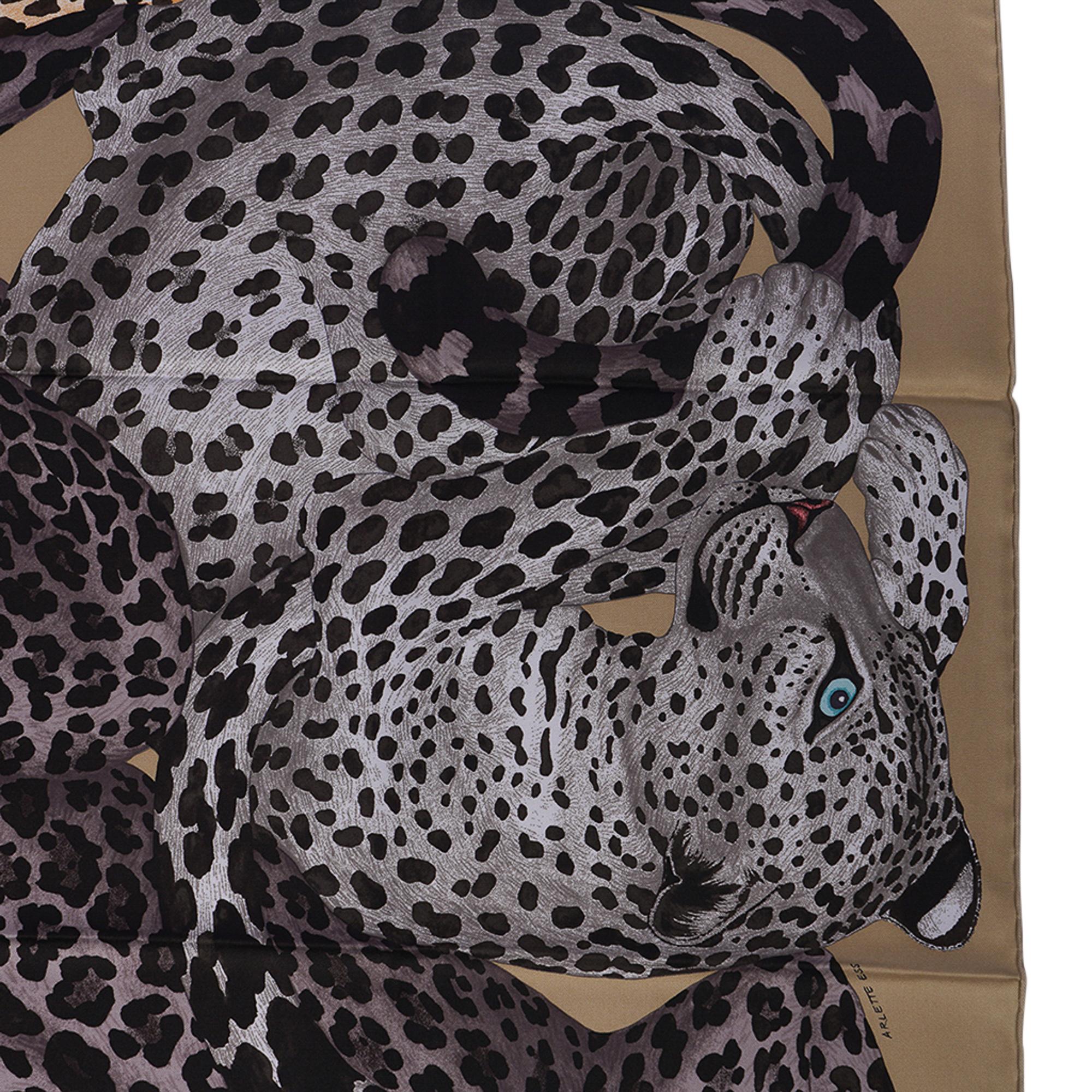 Sciarpa di seta Hermes Lazy Leopardesses Cammello Antracite Fauve  90 in vendita 8