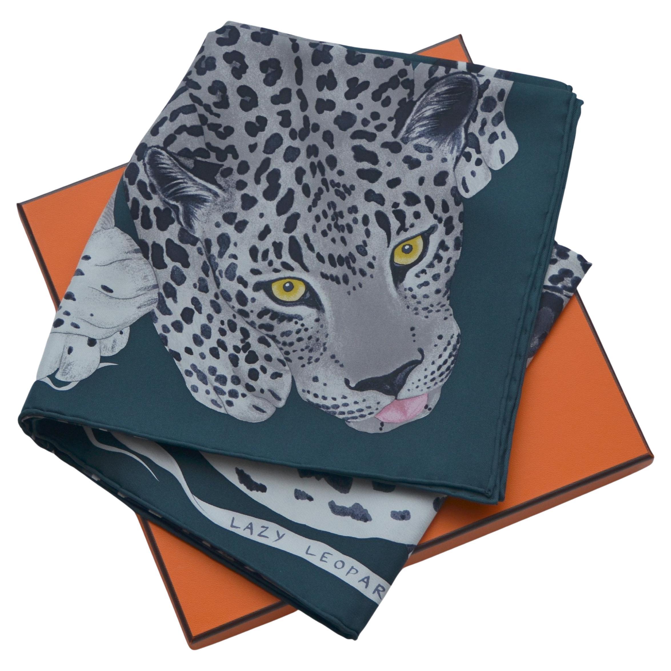 Hermes   Leopardas perezosas  Negro/Gris/Ant  90 CM  Bufanda   NUEVO en venta