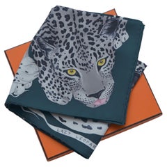 Hermes   Lazy Leopardesses  Noir/Gris/Ant  90 CM  Scarf   NEW