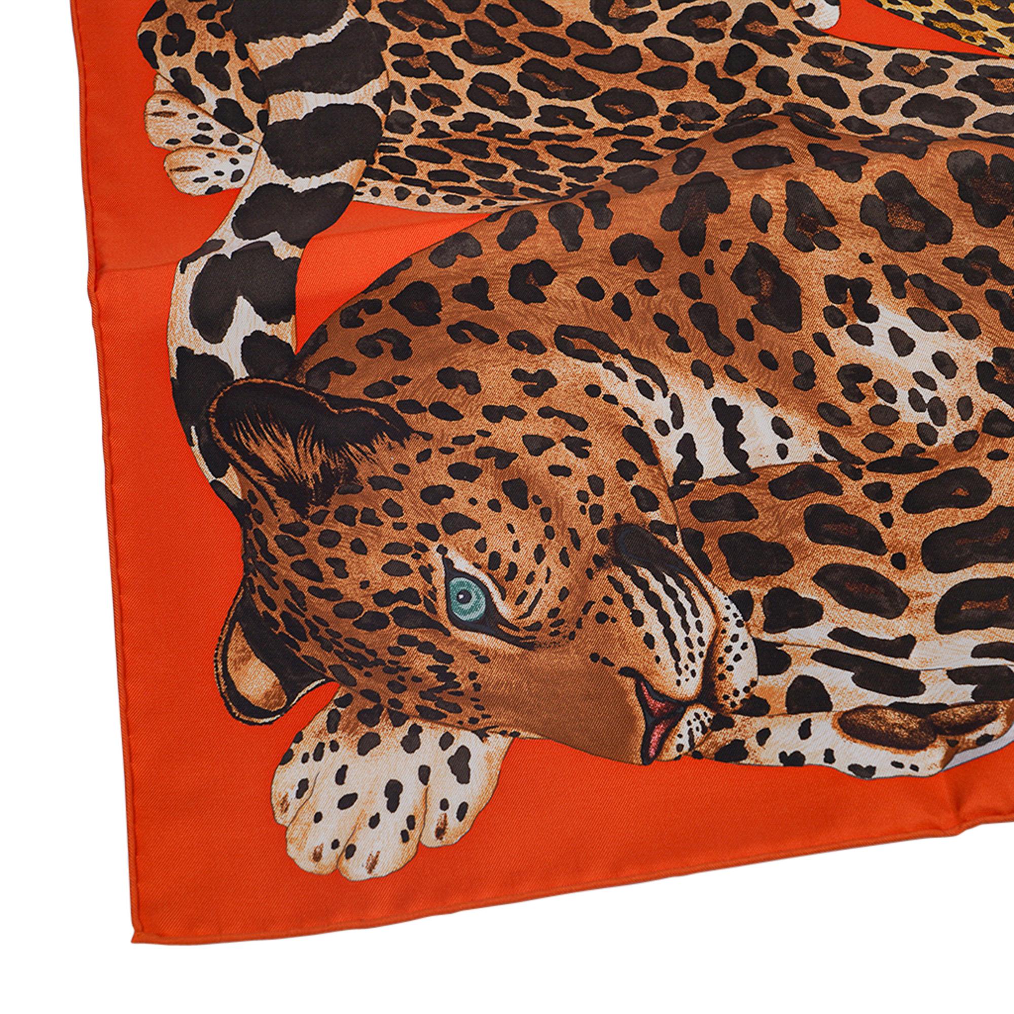 Women's Hermes Lazy Leopardesses Potiron / Brun / Miel Scarf 90 For Sale