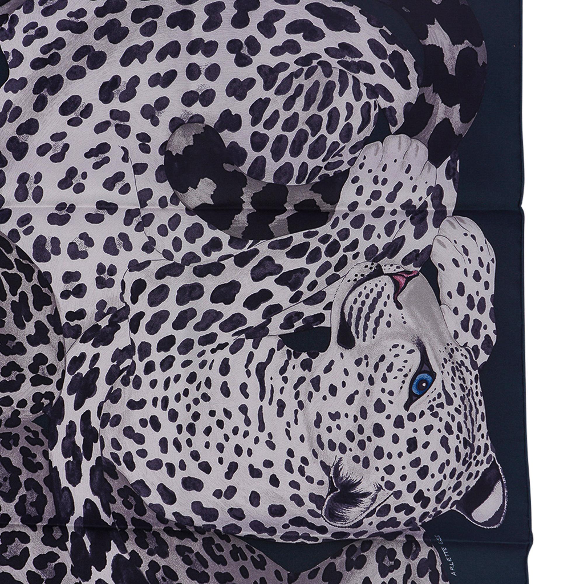 Women's Hermes Lazy Leopardesses Scarf Vert Noir/ Gris Silk 90 New w/Box For Sale