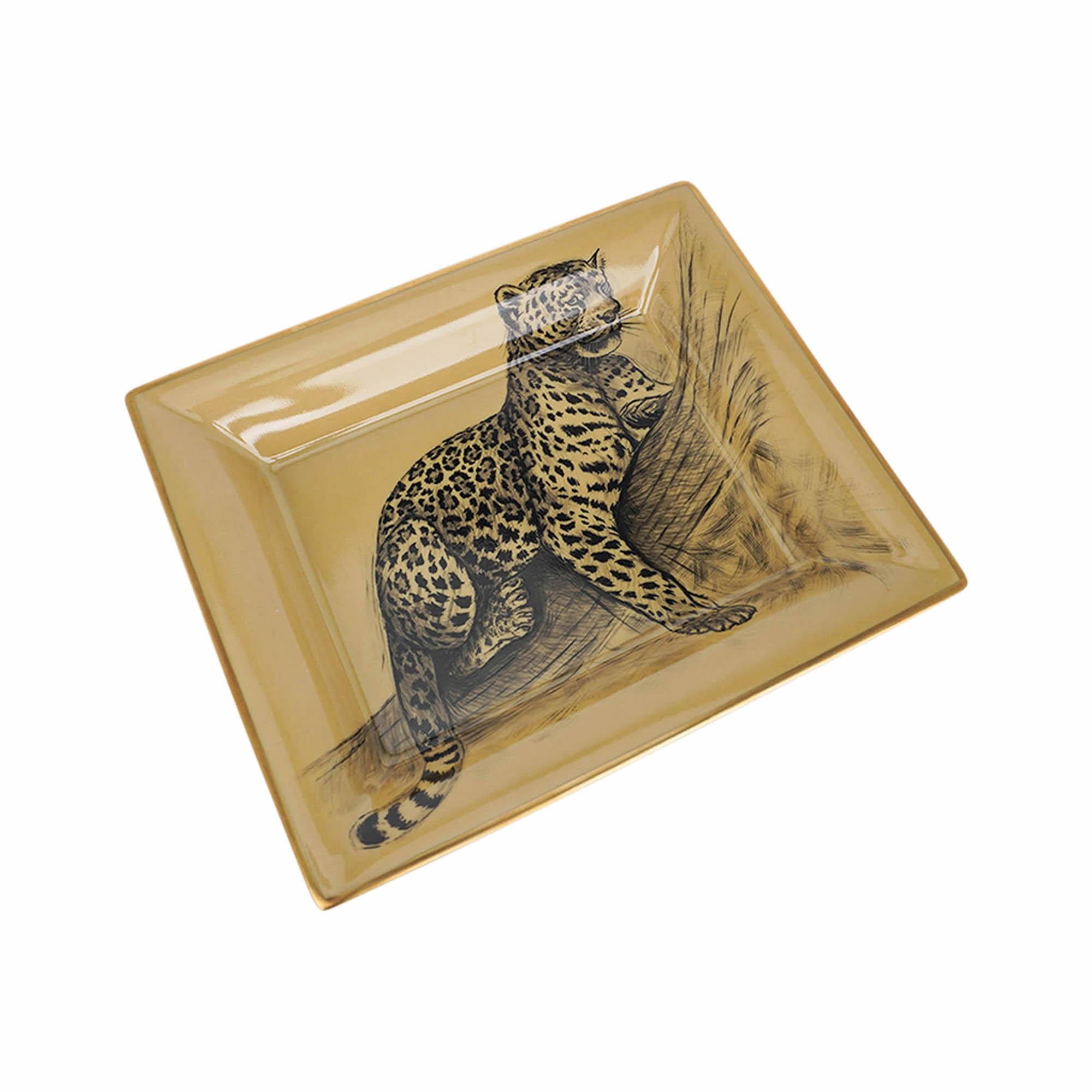 Hermes Le Felin Change Tray Hand Painted Porcelain Naturel In New Condition For Sale In Miami, FL