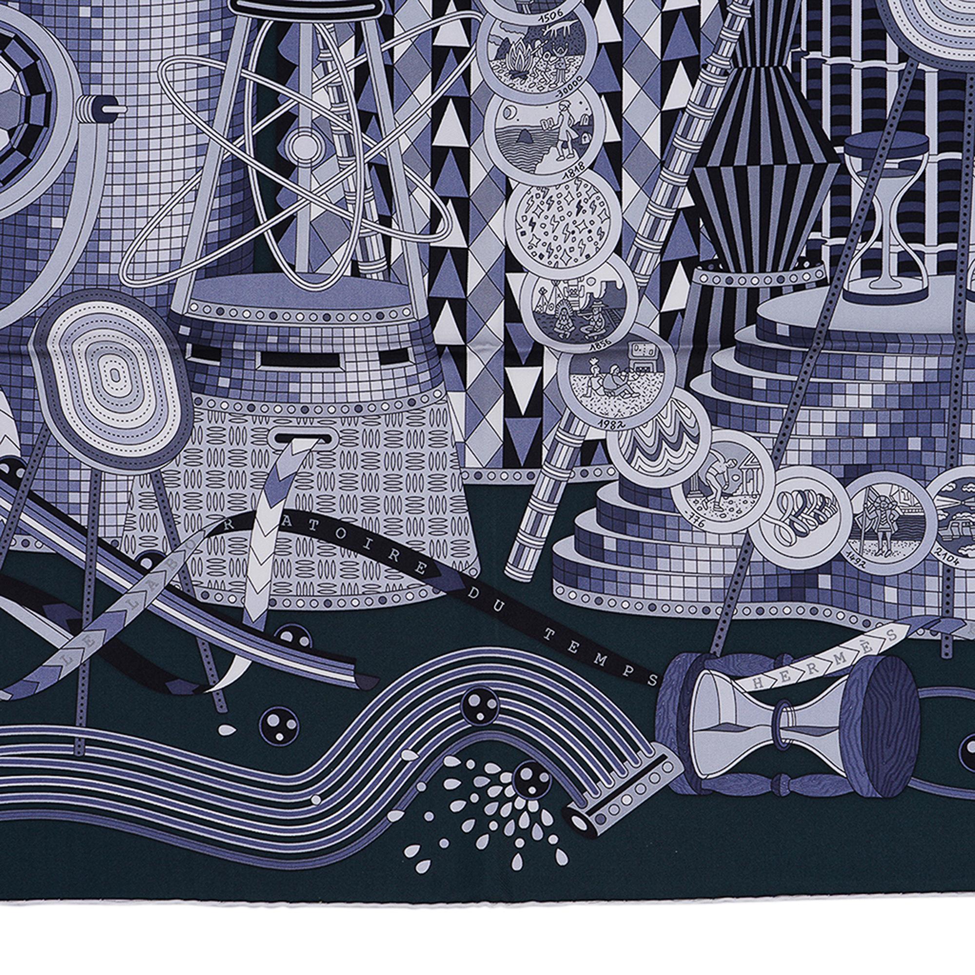 Hermes Le Laboratoire du Temps Scarf Hunting Green / Grey / White Silk 90 In New Condition For Sale In Miami, FL