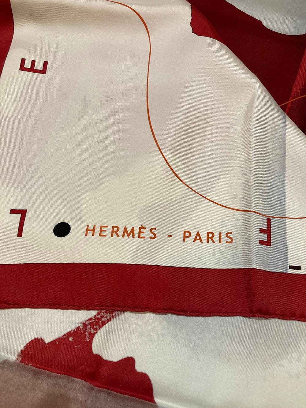 Hermes Le Monde est une Fleuve World Print Silk Scarf in Red In Excellent Condition In Philadelphia, PA
