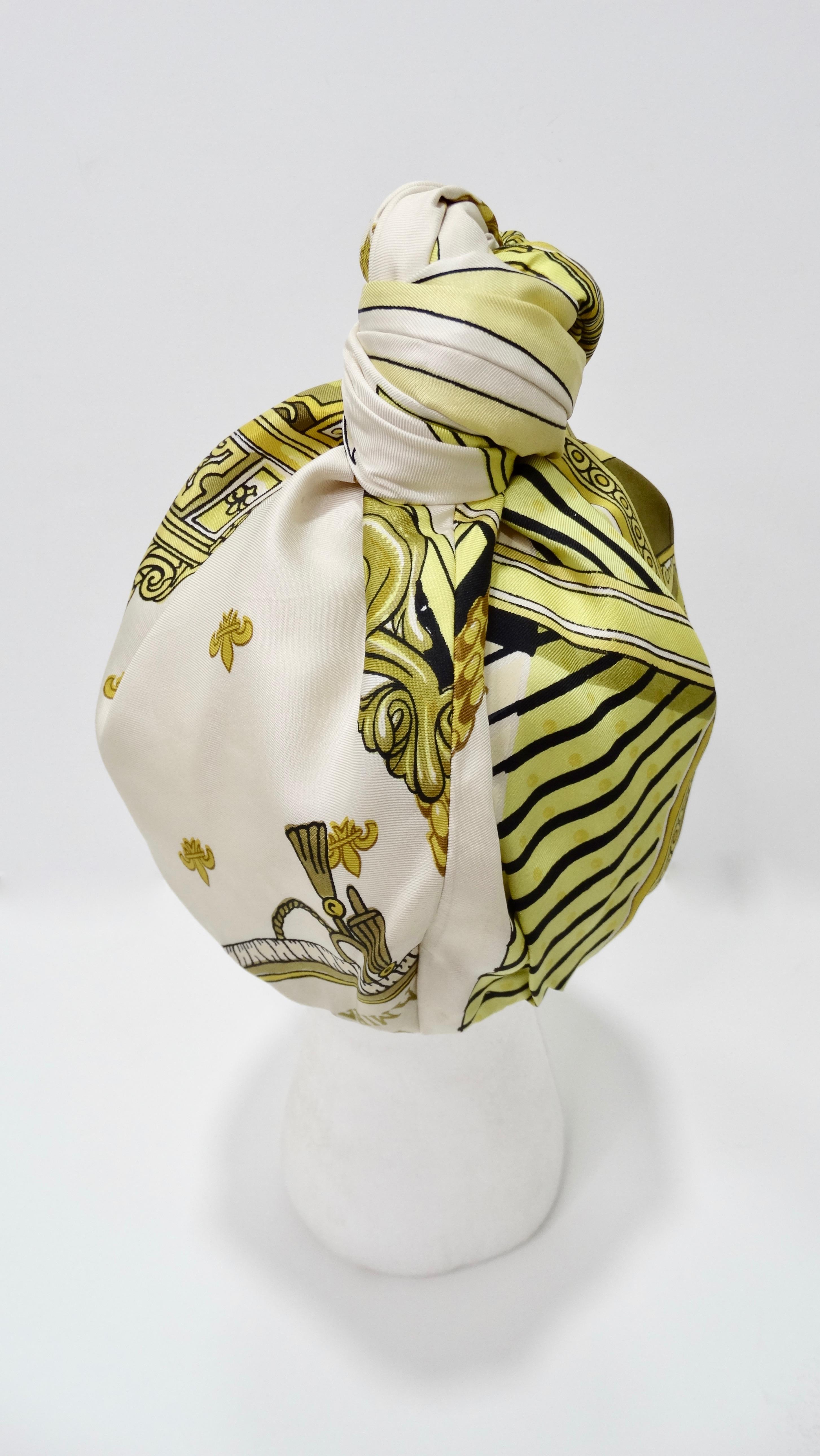 Turban Hermès Le Soleil Royal en soie  Bon état - En vente à Scottsdale, AZ