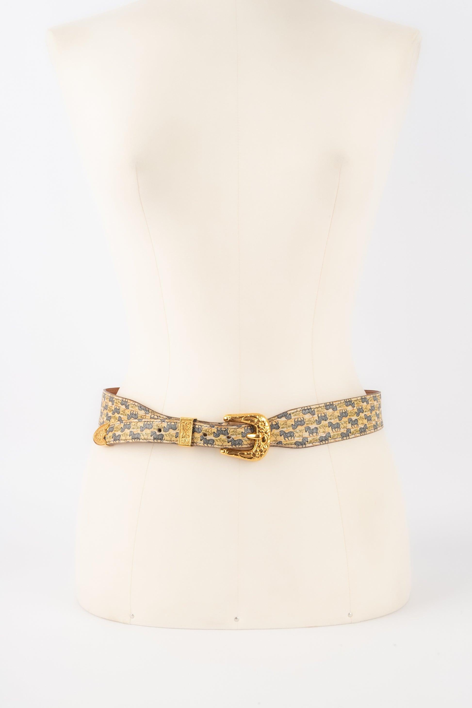 Hermès - (Made in France) Leather belt with animal prints and golden metal.

Additional information: 
Condition: Very good condition
Dimensions: Length: from 72 cm to 80 cm

Seller Reference: ACC93