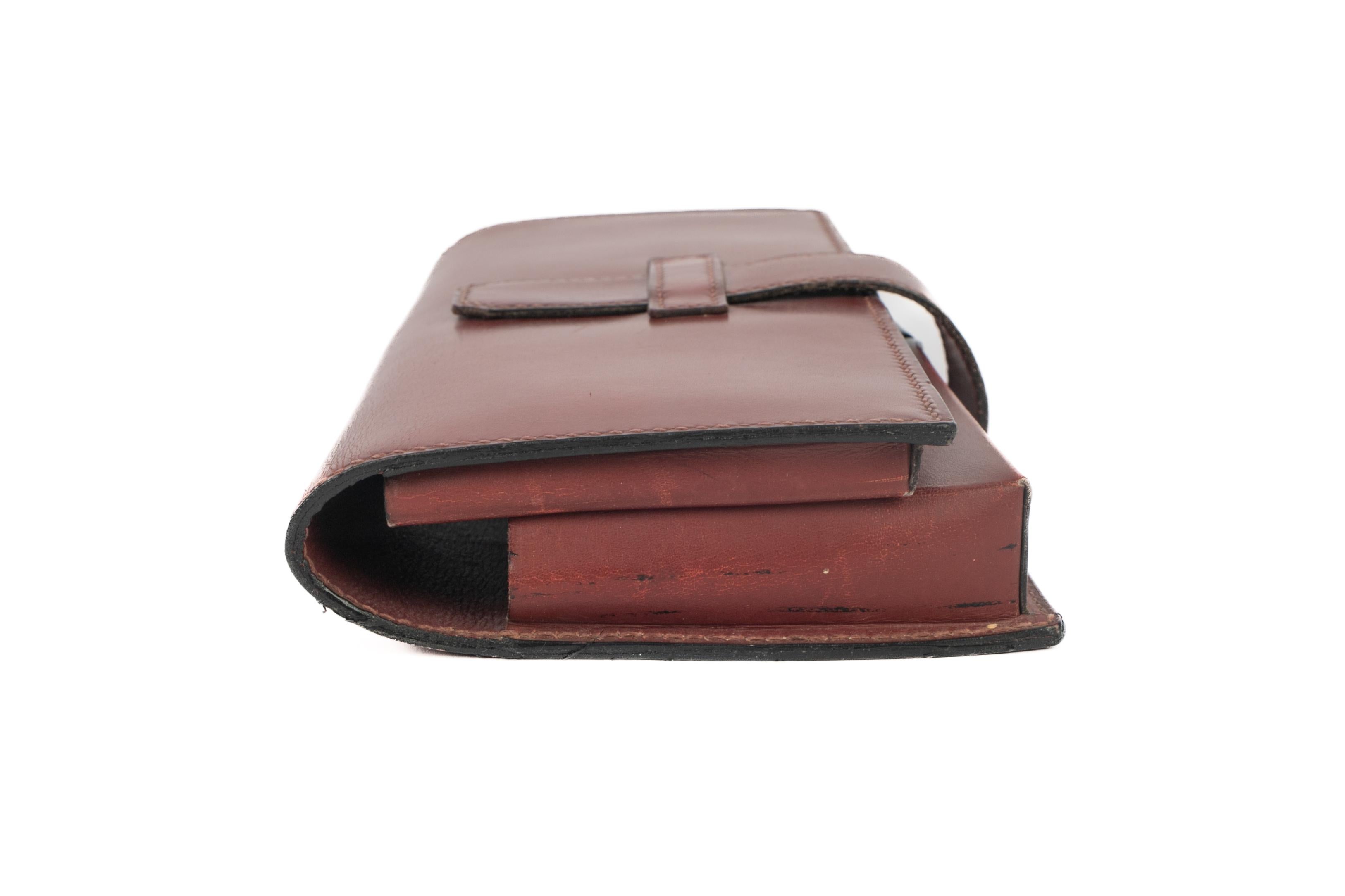 Hermès Kartenetui aus Leder (Braun) im Angebot