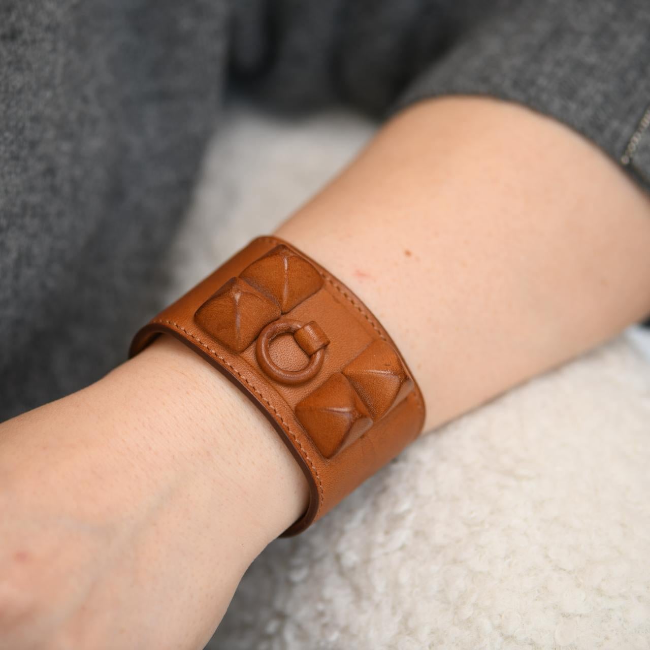 Collier de Chien Shadow Cuff T2 in pelle di Hermès In condizioni ottime in vendita a Banbury, GB
