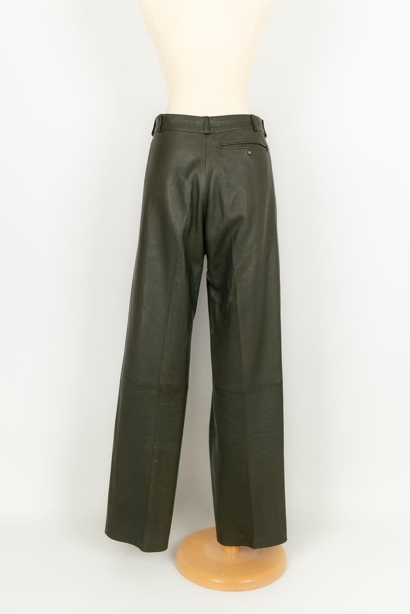 Hermes Leather Khaki Green Pants, 2009 In Good Condition In SAINT-OUEN-SUR-SEINE, FR