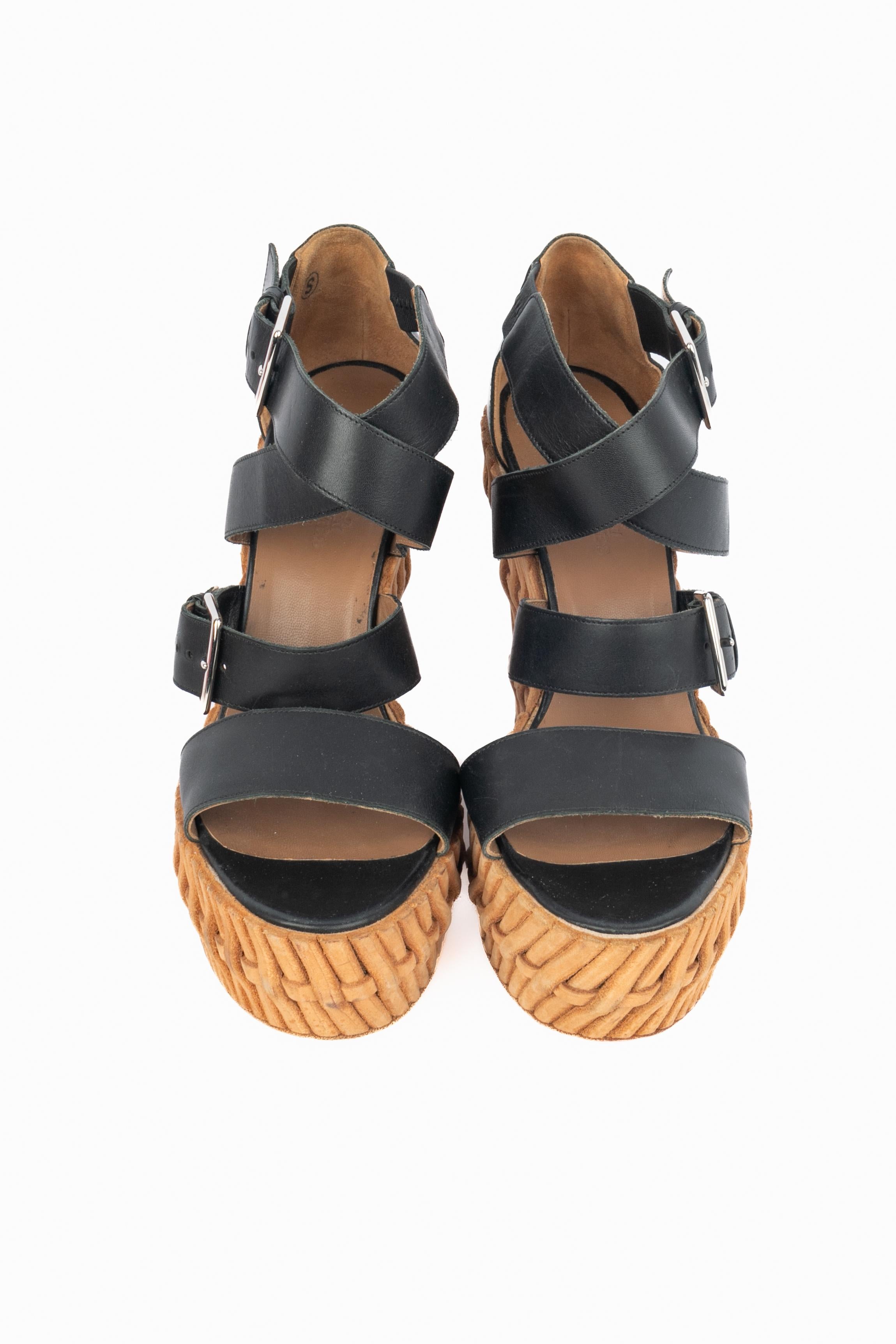 Nero Hermes leather wedge heels in vendita