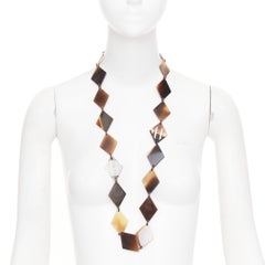 Collier sautoir HERMES Lena en corne de buffle et argent sterling 925, en forme de losange