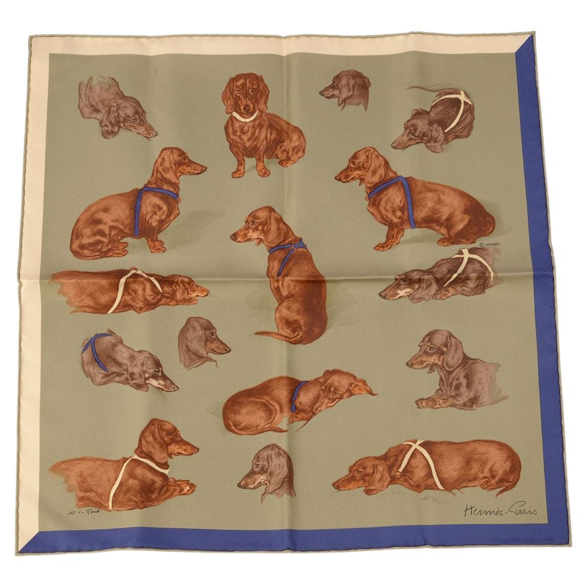 Hermès "Les Bassets" NIB Seide Gavroche im Angebot