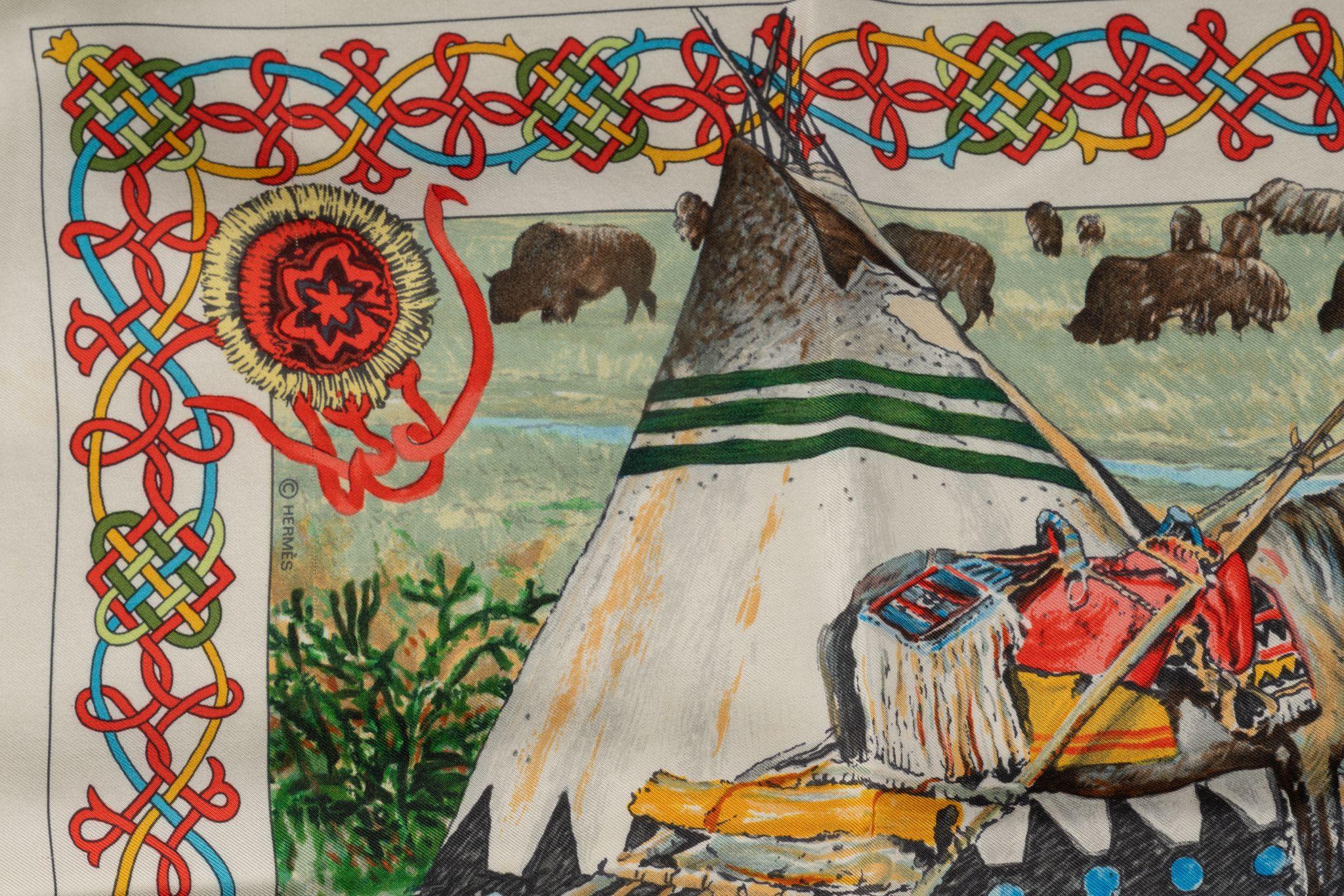 Écharpe en soie crème 