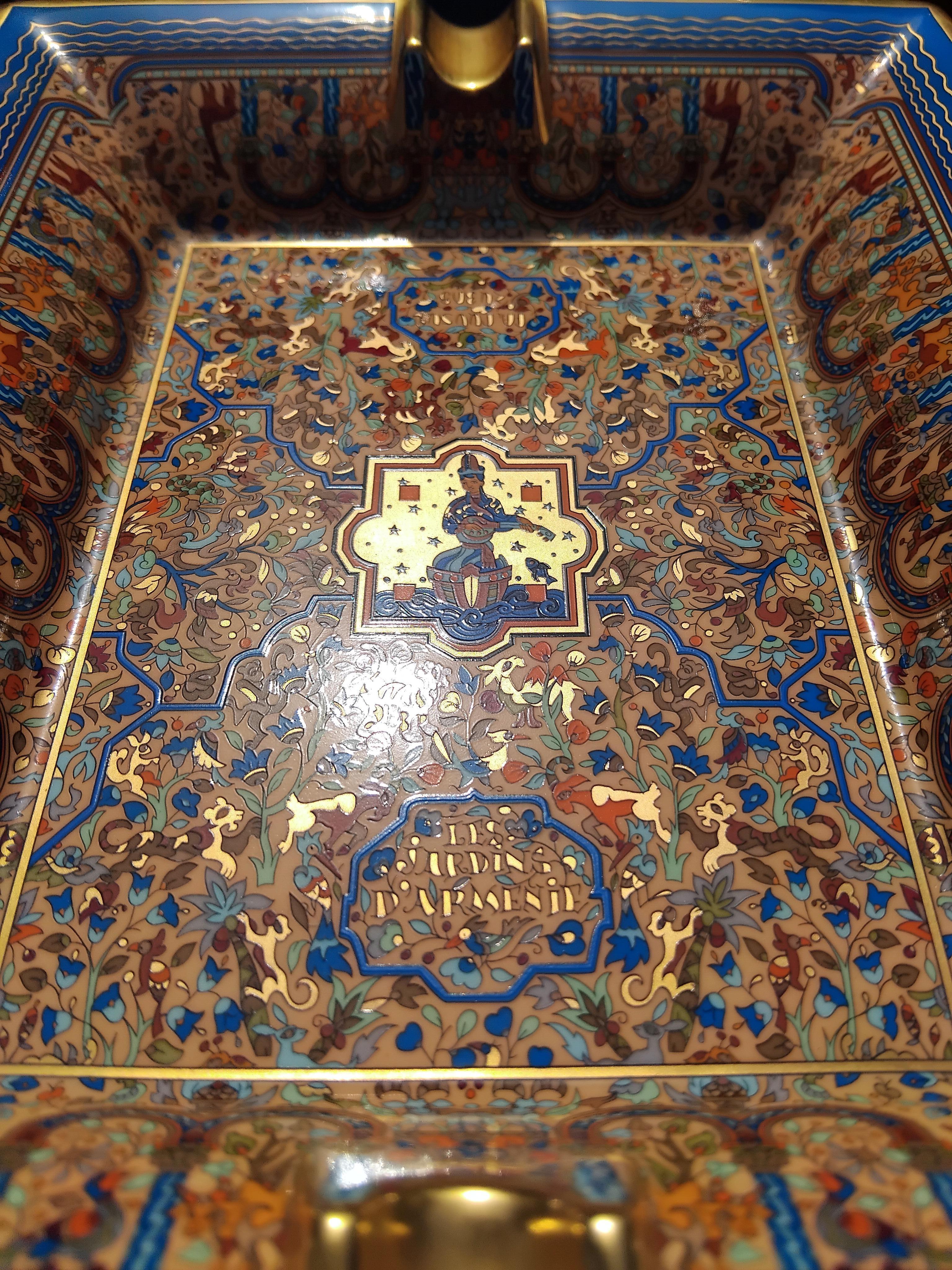 Hermès Les Jardins d'Arménie Cigar Ashtray Change Tray Porelain Gold 1