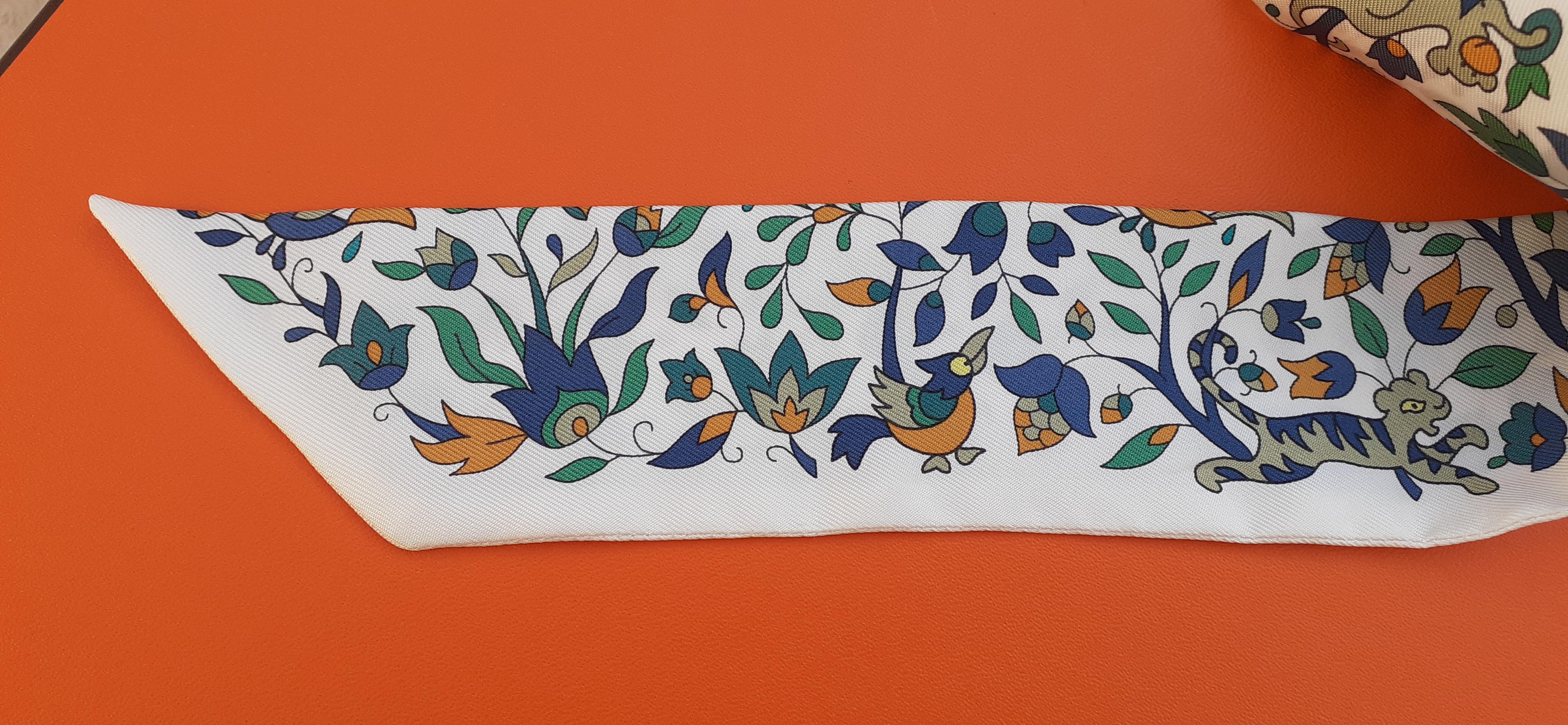 Hermès Les Jardins d'Arménie Twilly Silk Scarf White Karen Petrossian In New Condition In Corcoué Sur Logne, Loire-Atlantique