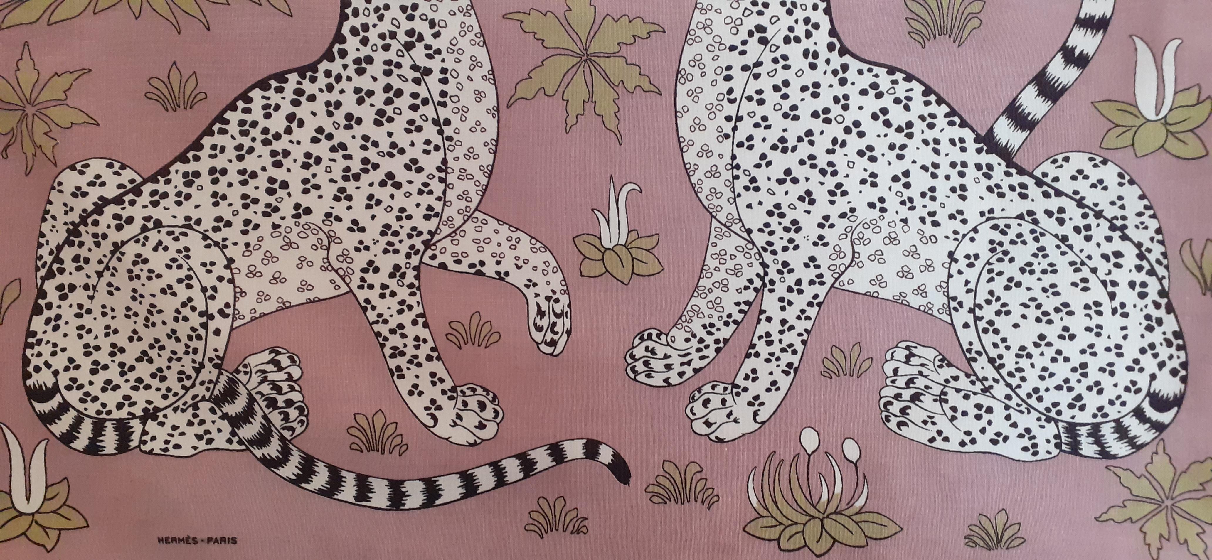 Hermès Les Leopards Print Cushion Cover For Sale 1