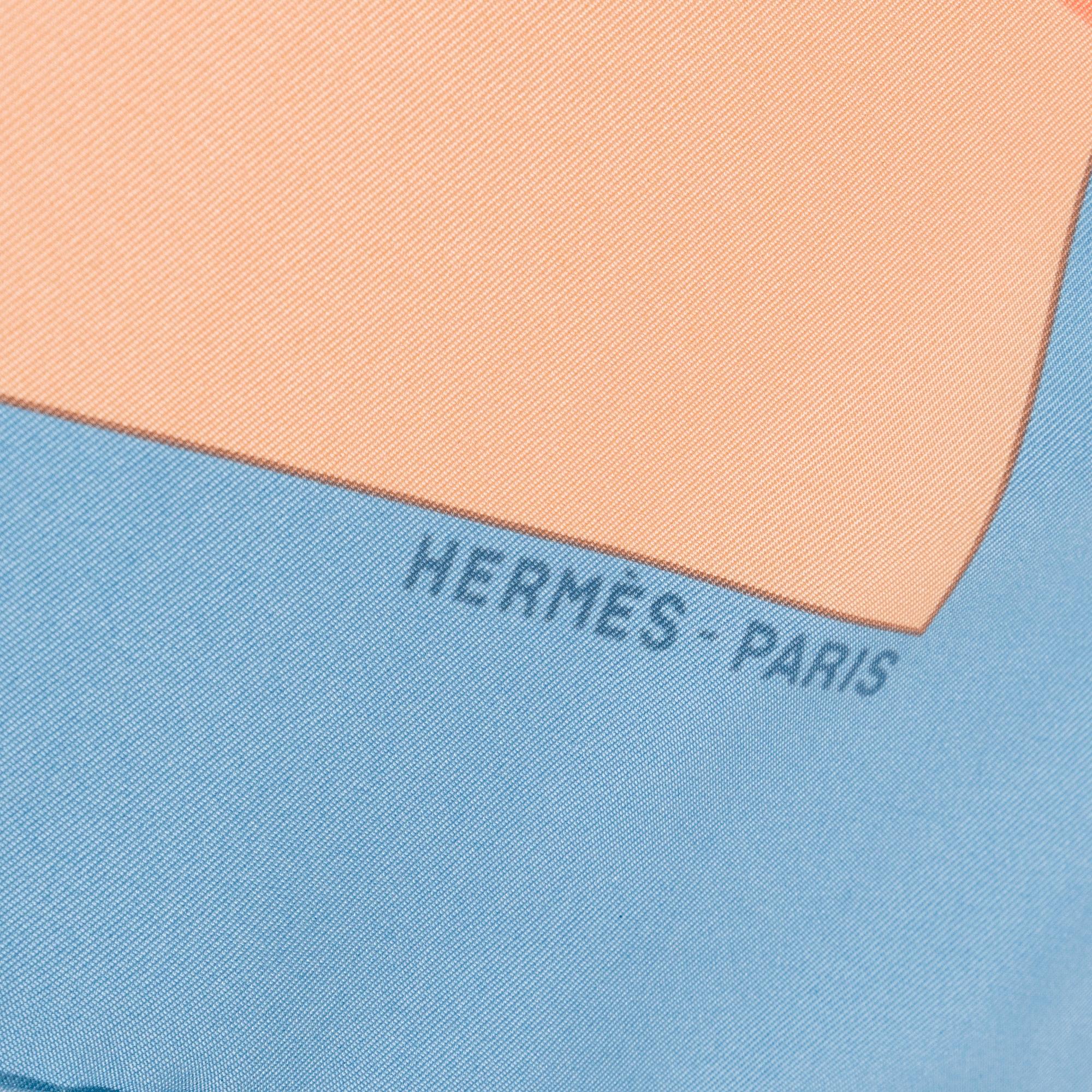 Women's Hermès Les plages Normandes II silk scarf with blue border For Sale