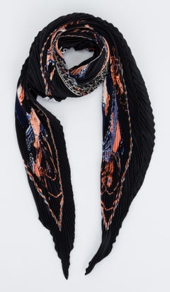 Hermès Les Voitures à Transformation Plissé Black Silk Scarf