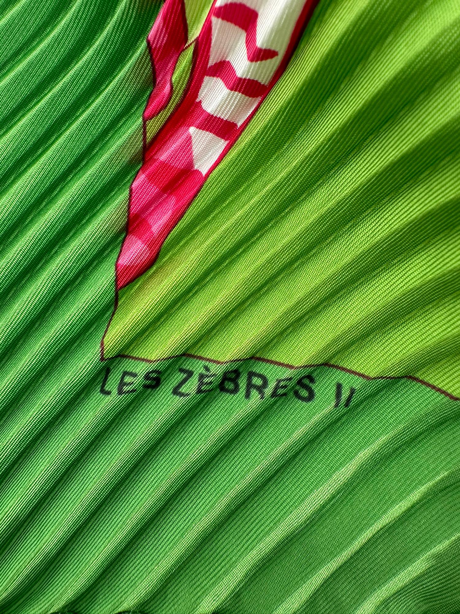Hermès Les Zebres II Plisse Silk Twill Scarf Designed by Robert Dallet 2004 Box For Sale 3