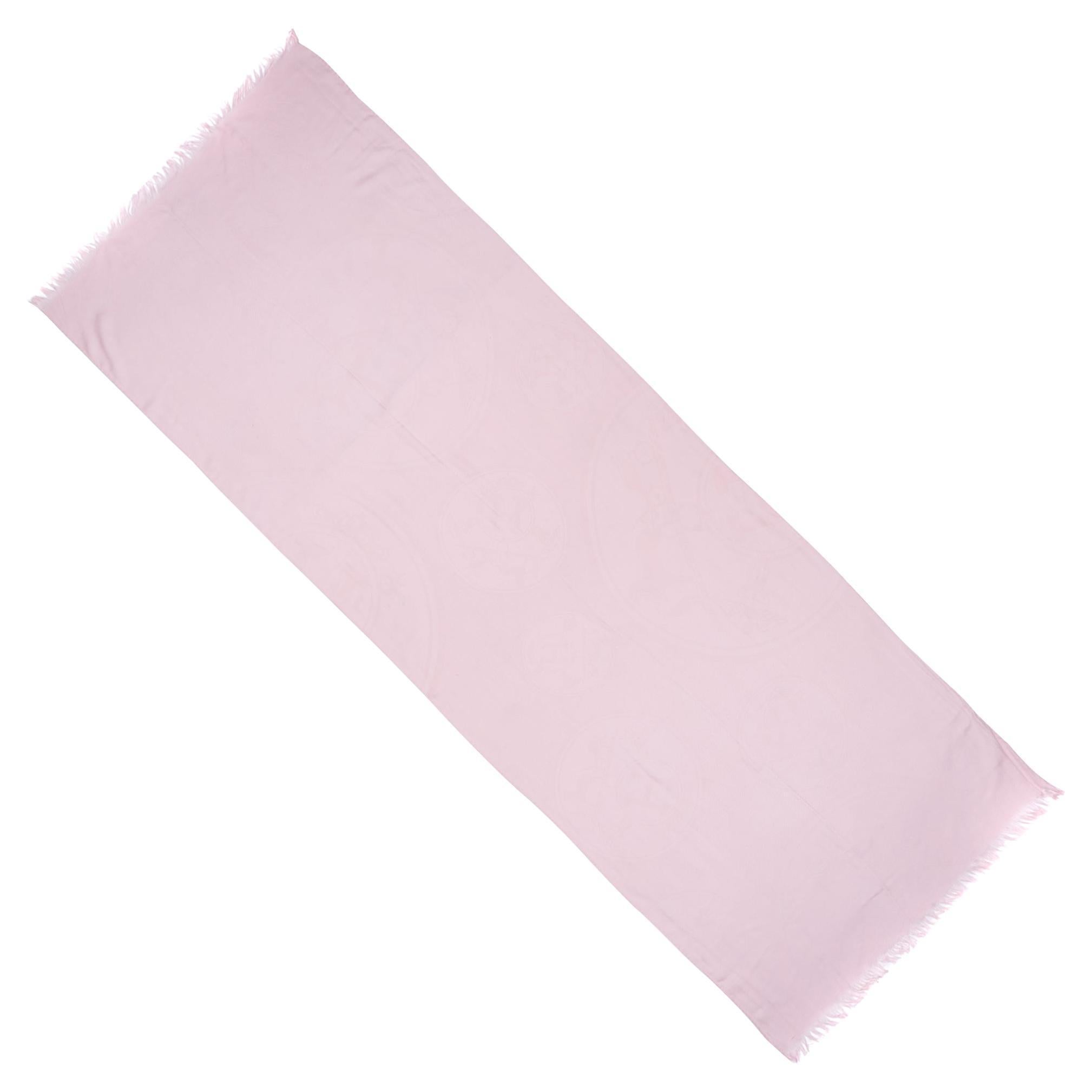 Hermès Libris stole is of Confetti Pink cashmere and silk For Sale