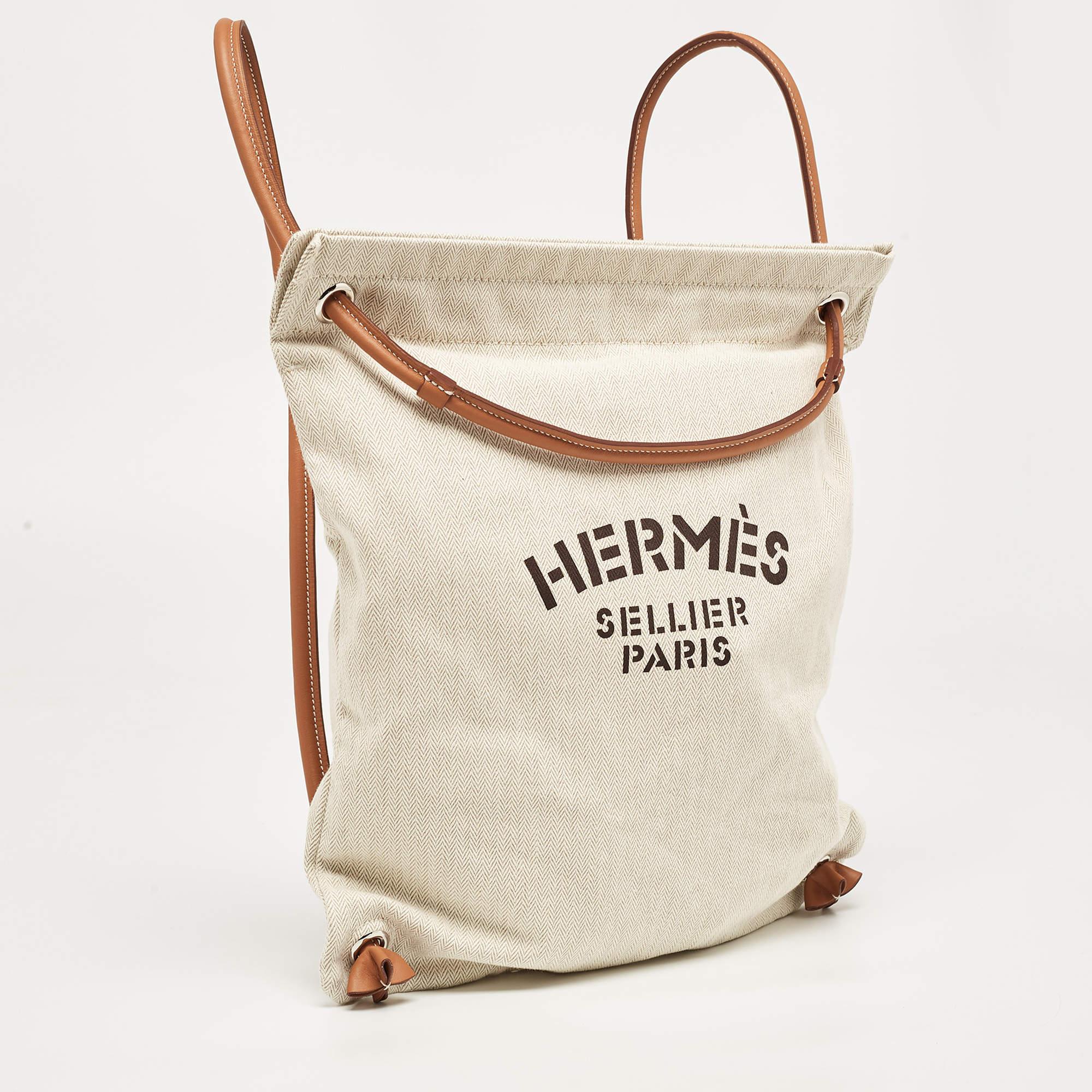 Hermès Light Beige/Gold Canvas and Swift Leather Aline Grooming Bag 4