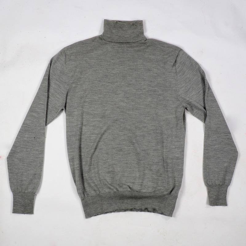 Hermes Light Grey Fine Cashmere and Silk Roll Neck For Sale 4