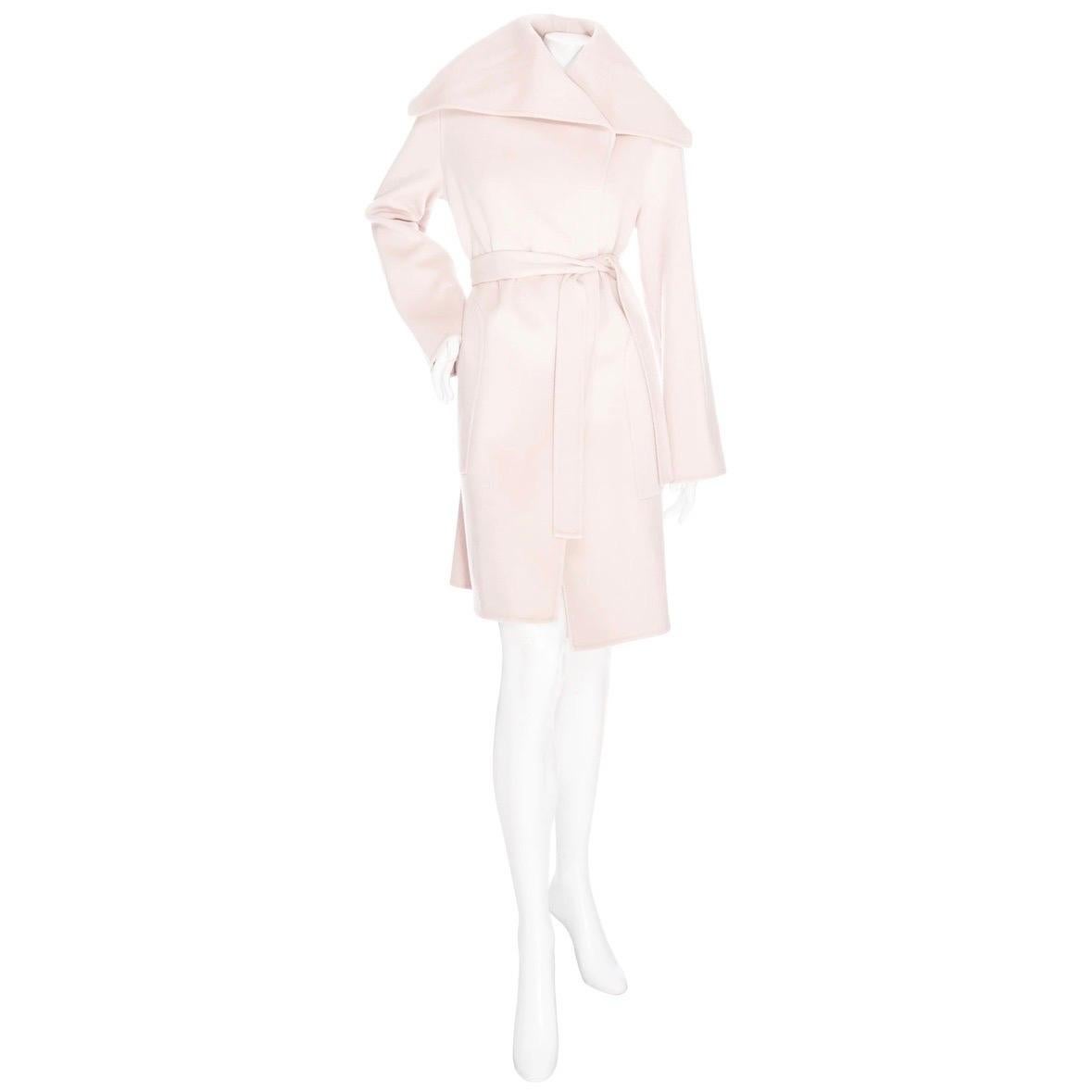 Hermès - Manteau à col large en cachemire rose clair  Pour femmes en vente
