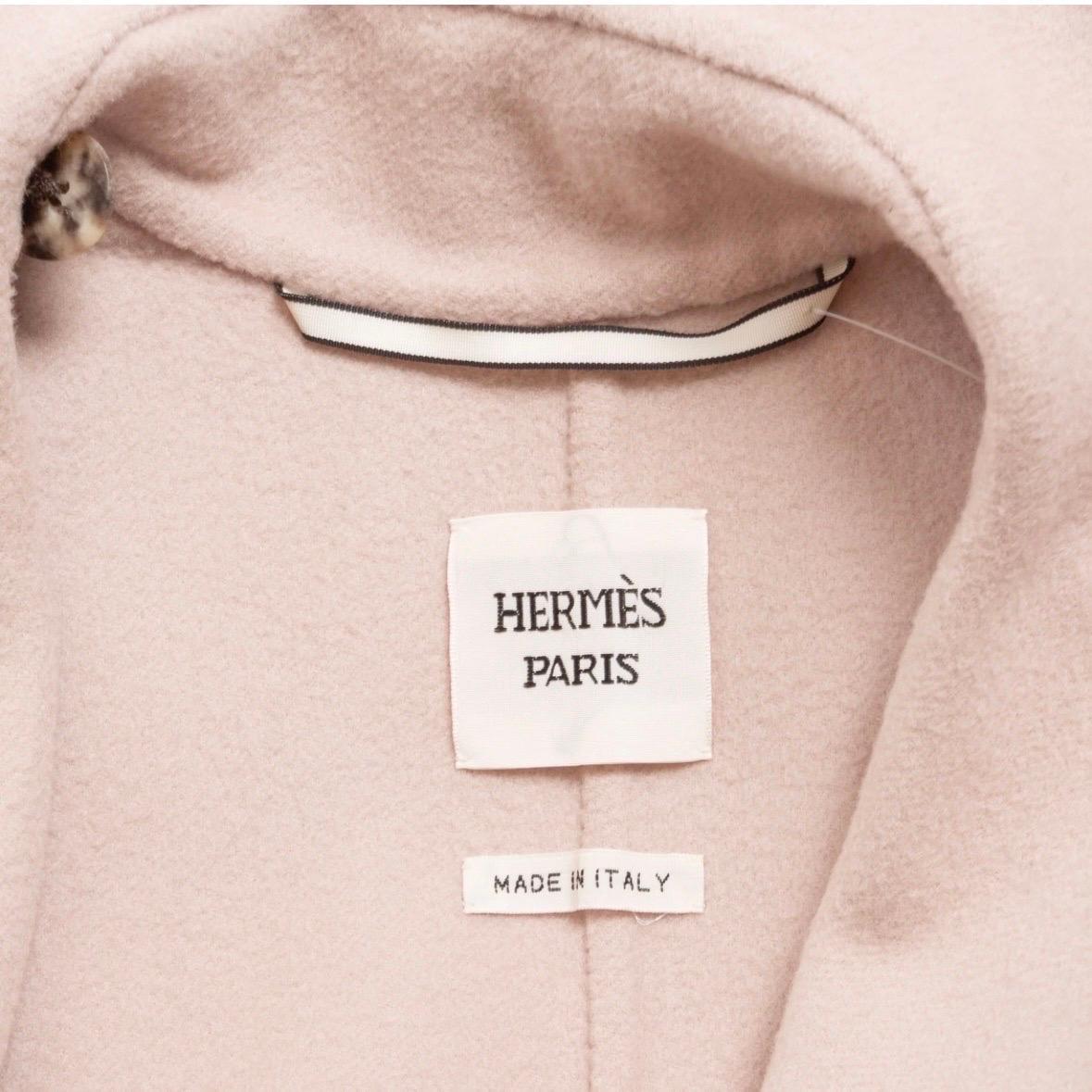 Hermès Hellrosa Kaschmirmantel mit breitem Kragen  im Angebot 4