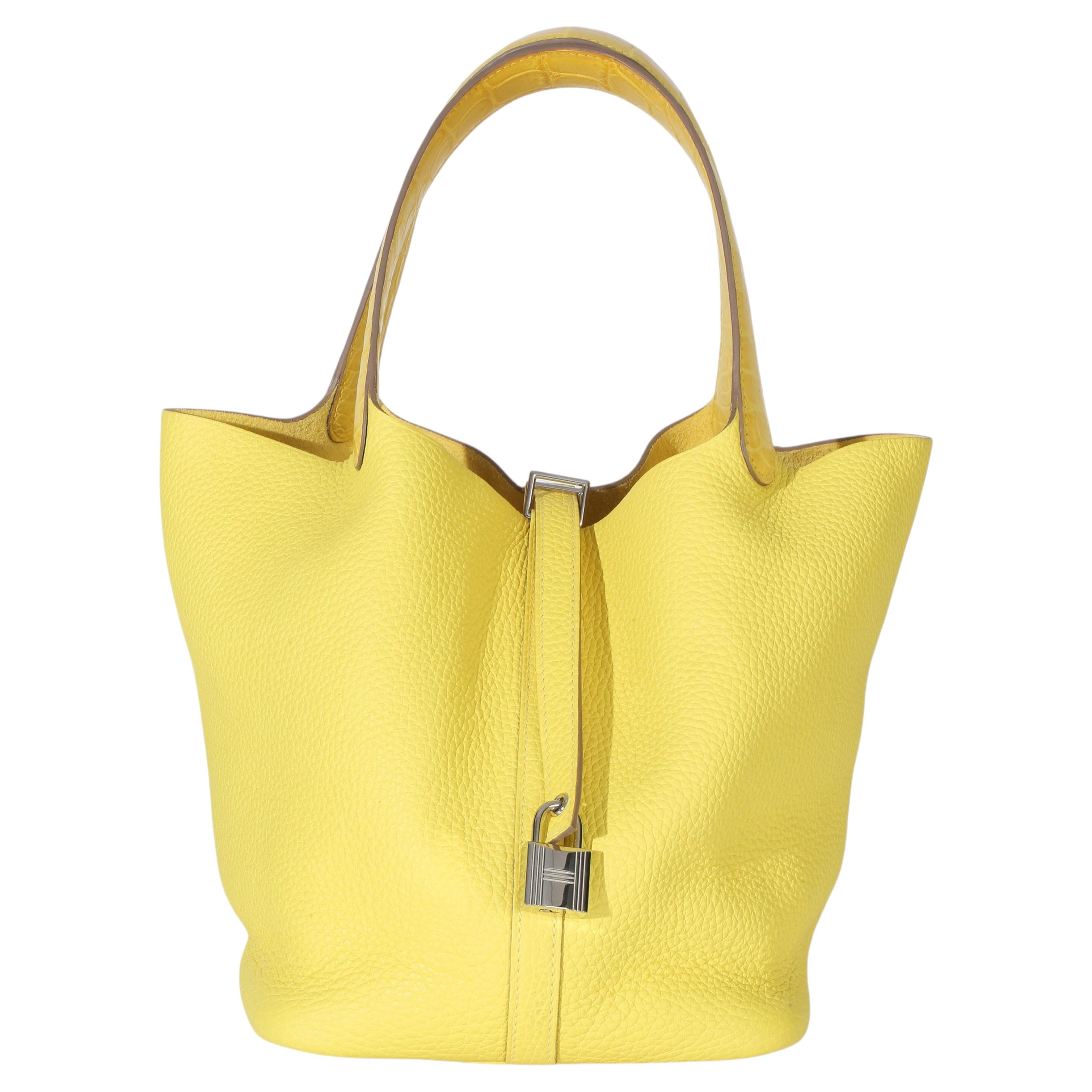 Hermès, color lima, mimosa, Clemence, cocodrilo nilótico, Touch Picotin Lock 22 PHW en venta