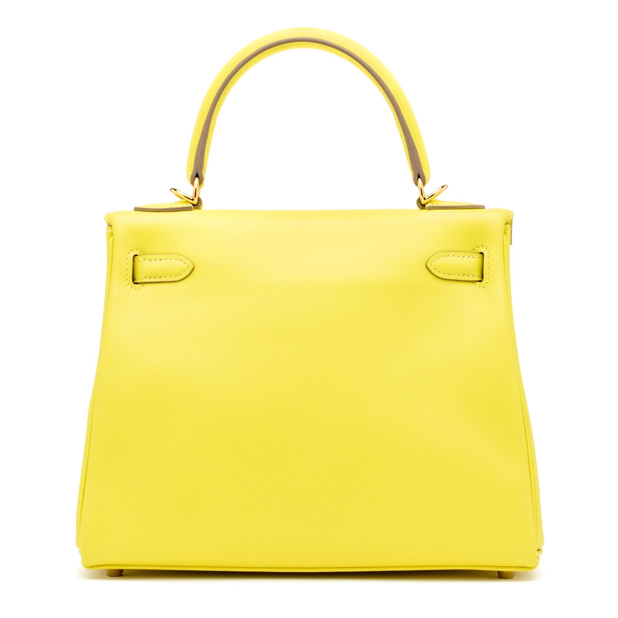 Yellow Hermés Lime Retourne Kelly 25cm For Sale