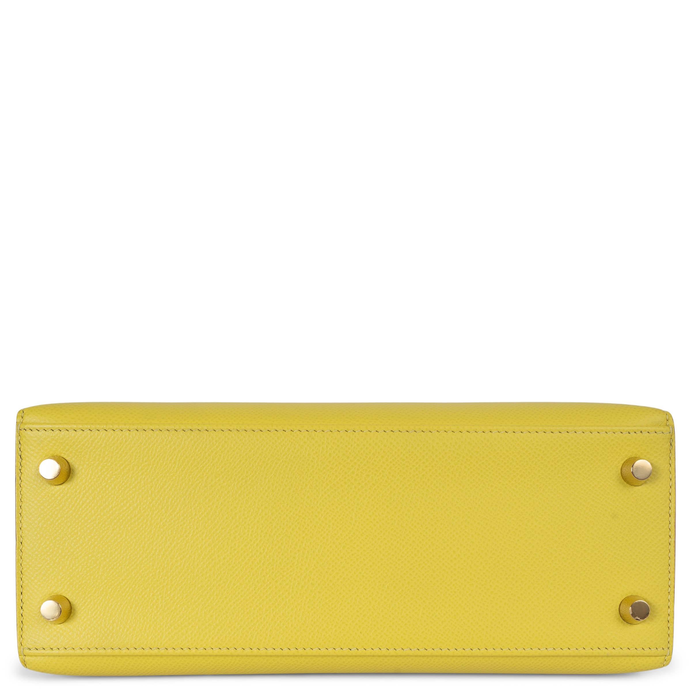 HERMES Lime yellow Epsom leather KELLY 25 SELLIER Bag Ghw In New Condition For Sale In Zürich, CH