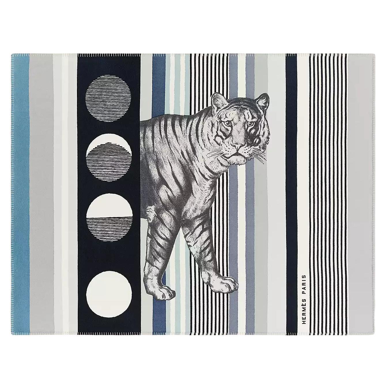 Hermes Blanket Avalon I Signature H Ecru and Gris Fonce Throw Blanket