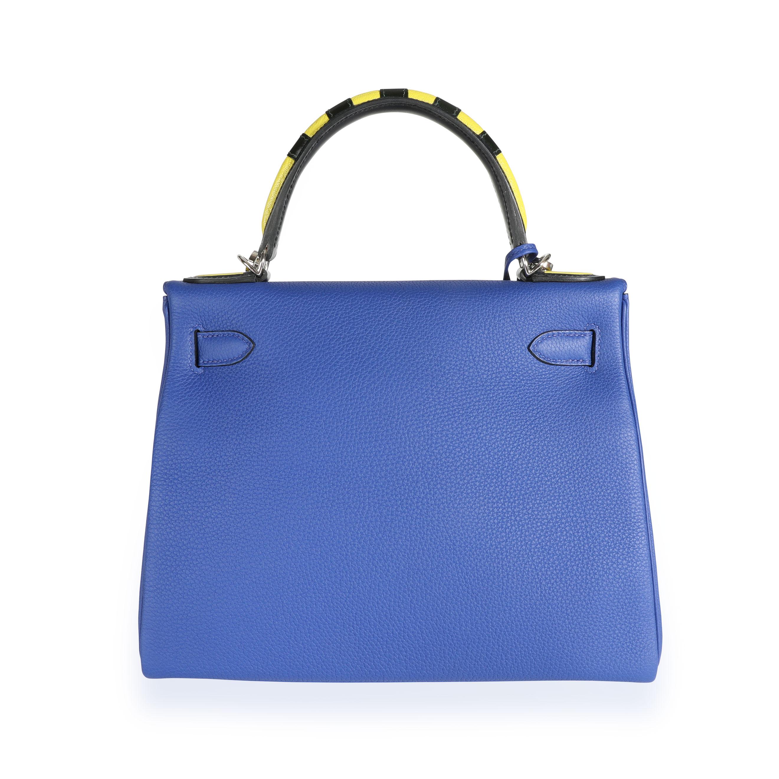 Hermès Édition limitée Bleu Électrique Togo Au Trot Retourne Kelly 28 PHW Pour femmes en vente