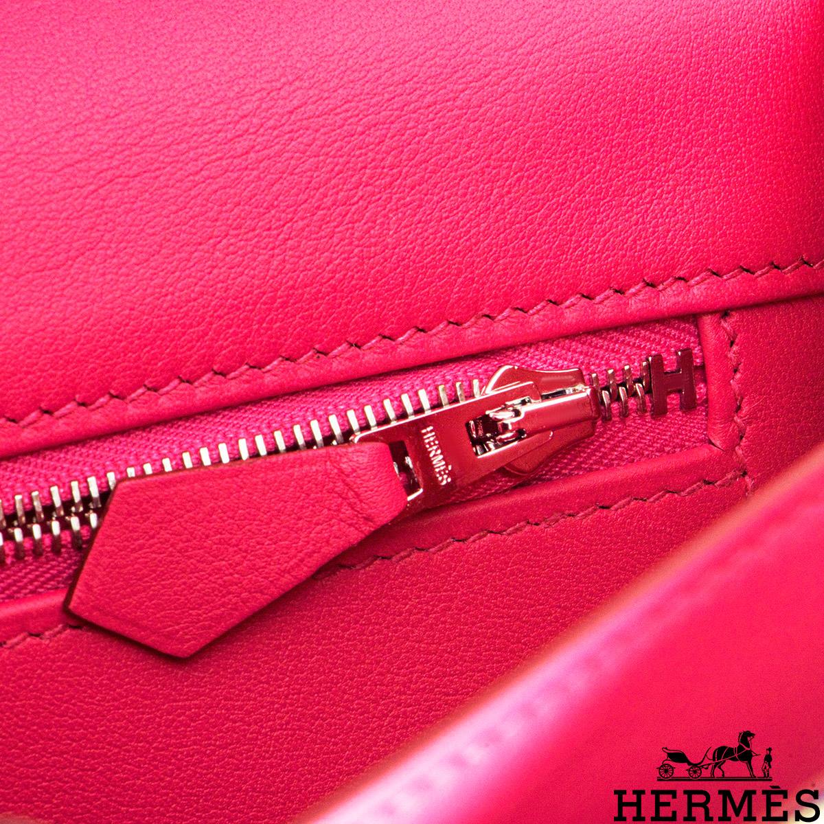 Hermès Limited Edition Constance 24cm Marble Silk PHW In New Condition In Mayfair, London, London