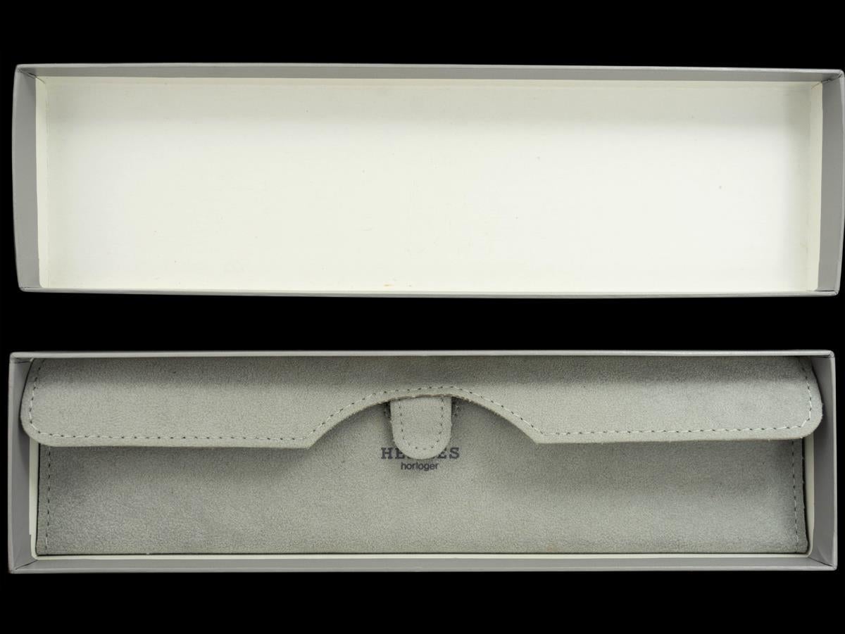HERMES LIMITED EDITION Ladies 18K Gold and Diamond Watch - Mint with Box For Sale 4
