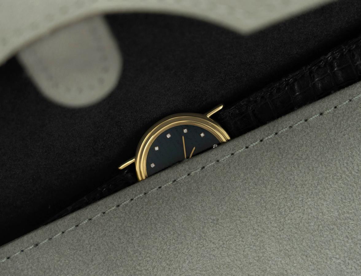 HERMES LIMITED EDITION Ladies 18K Gold and Diamond Watch - Mint with Box For Sale 5