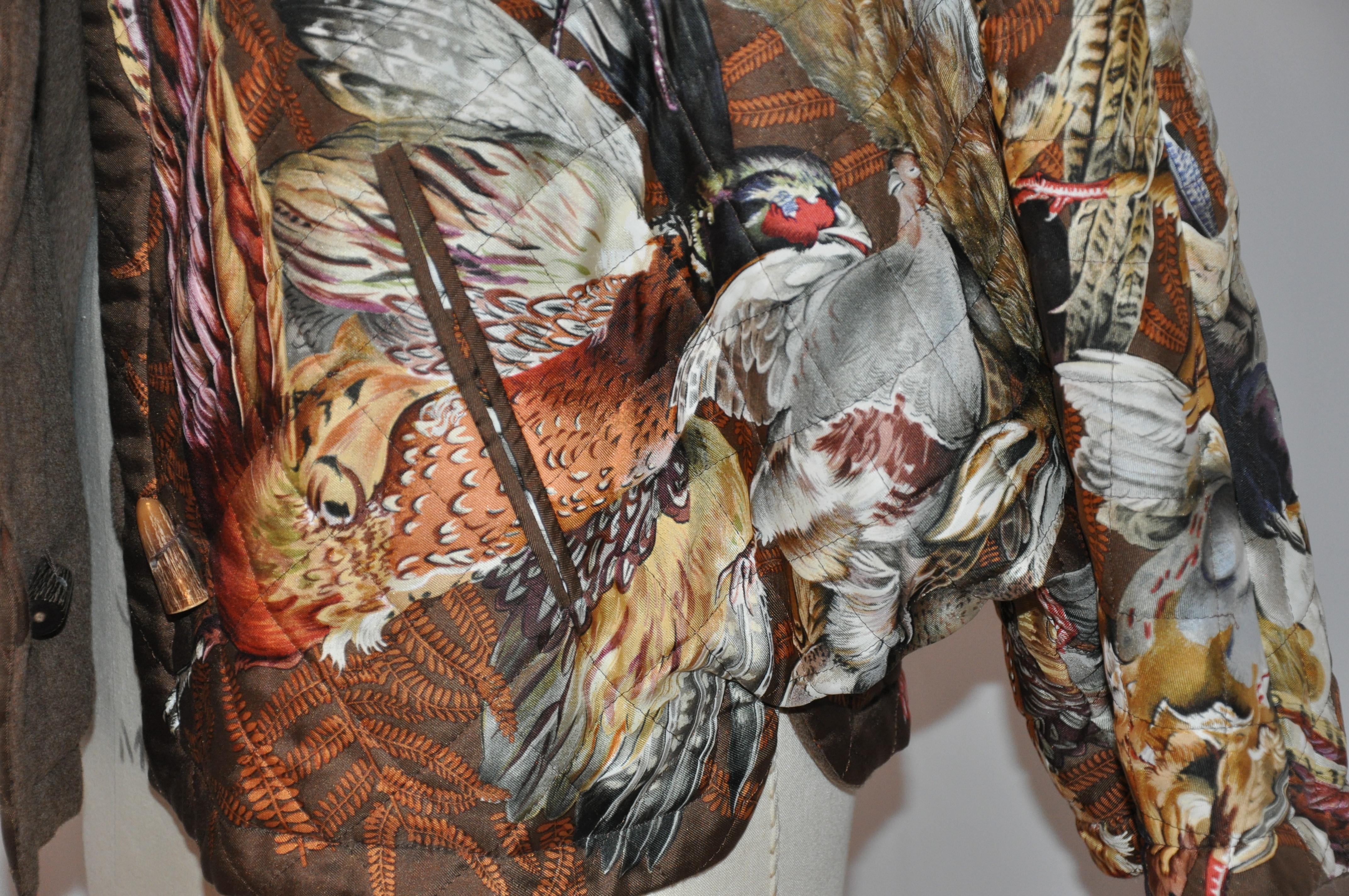 Hermès - Veste cocon à boutons « édition limitée » réversible « Collection of Fowls » en vente 6
