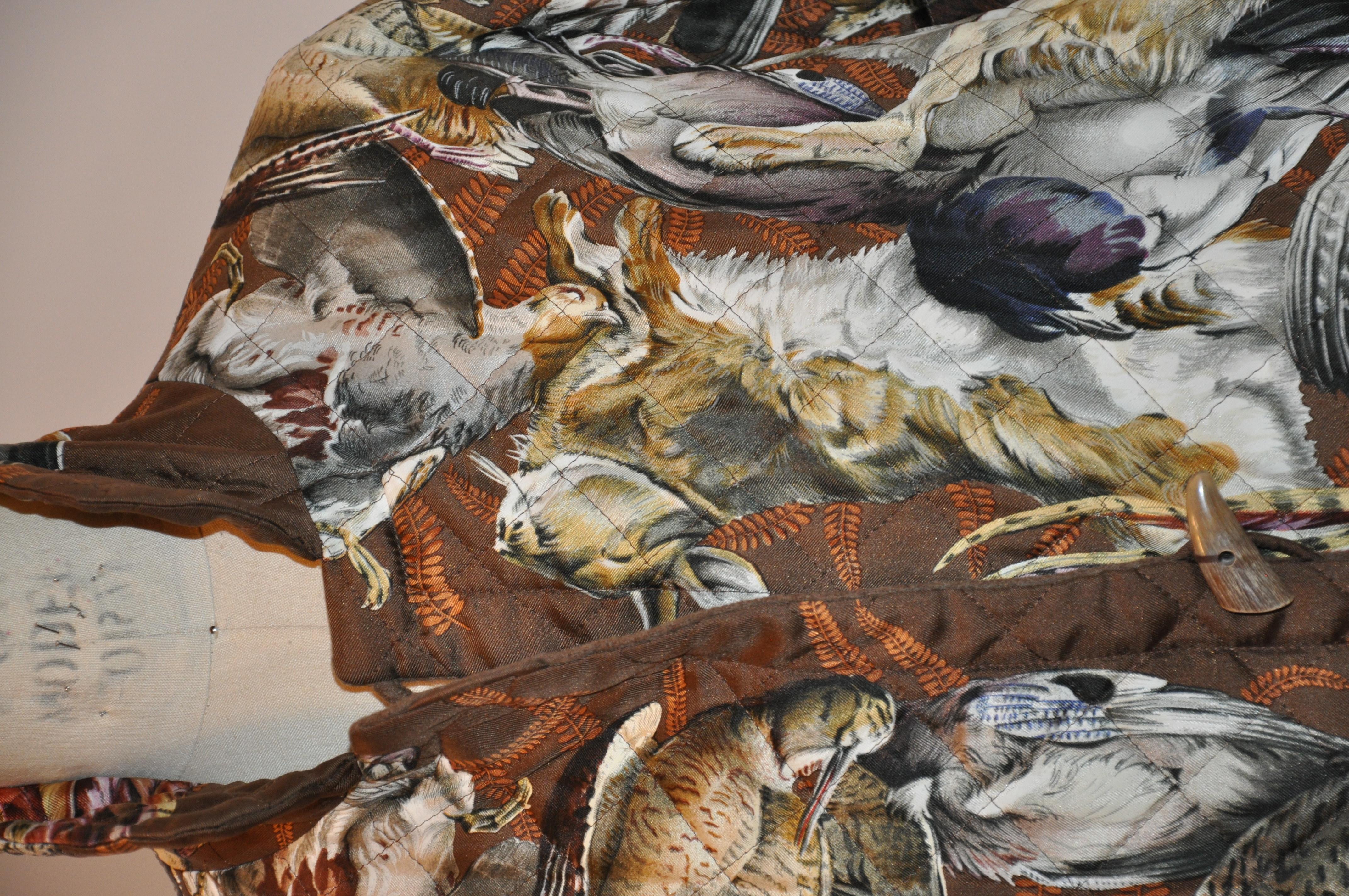 Hermès - Veste cocon à boutons « édition limitée » réversible « Collection of Fowls » Bon état - En vente à New York, NY